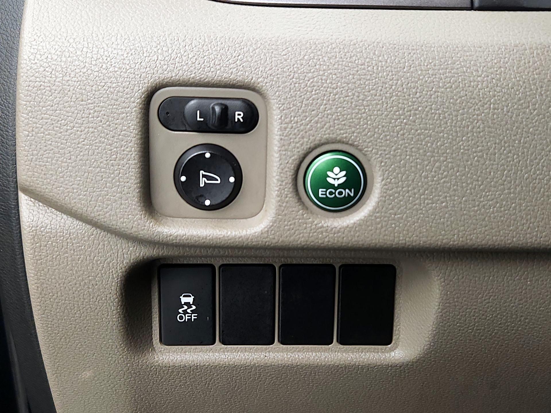 Thumbnail: 2016 Honda Pilot - 13