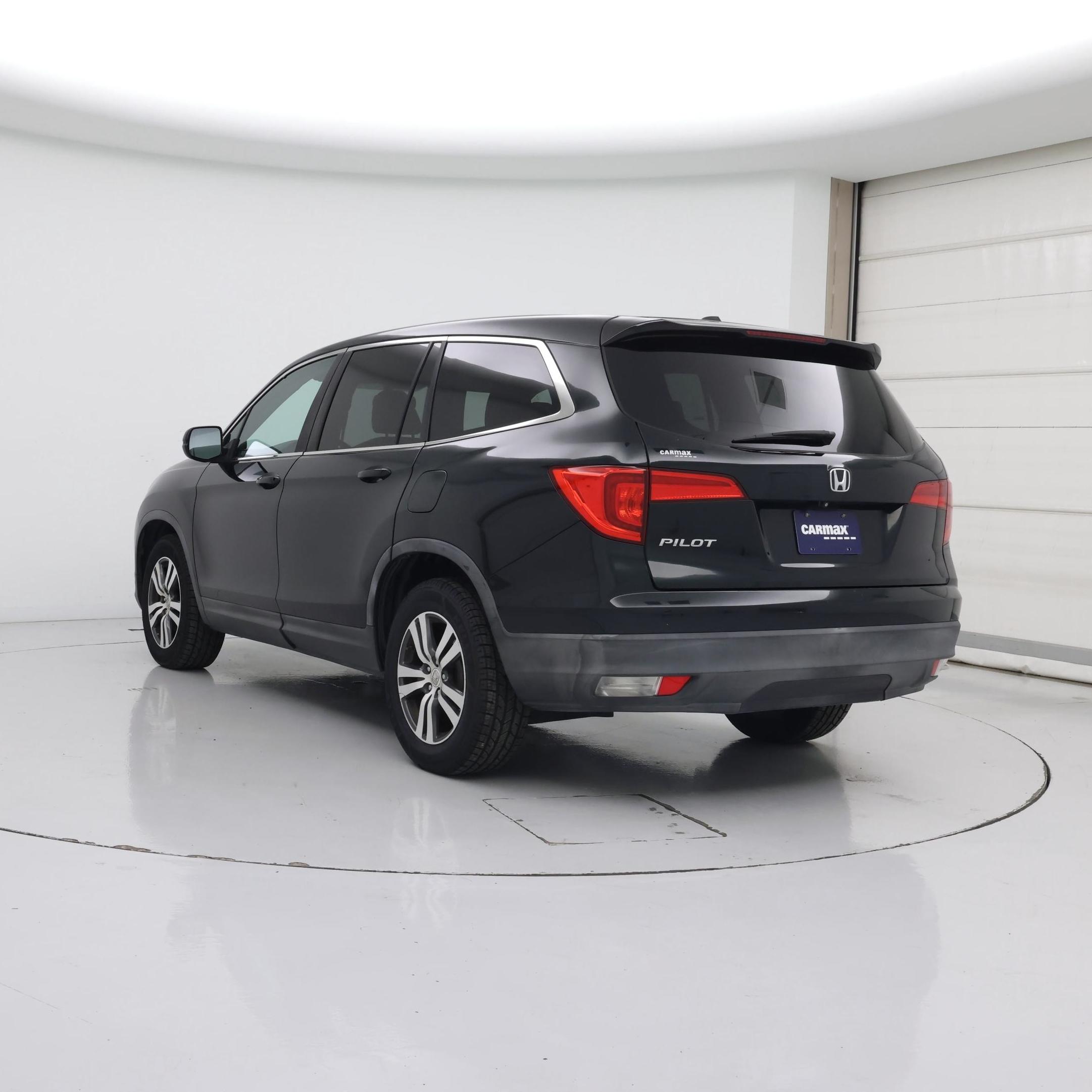 Thumbnail: 2016 Honda Pilot - 2