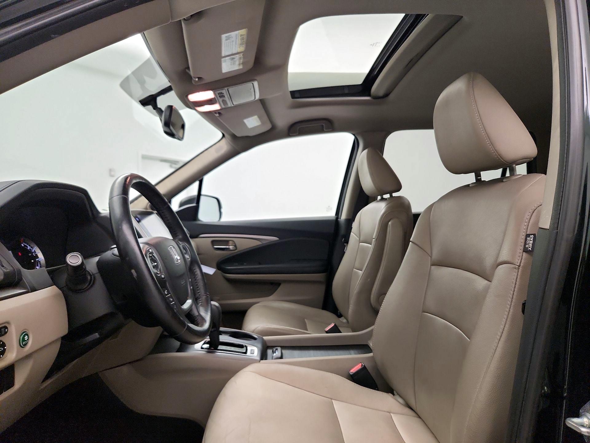 Thumbnail: 2016 Honda Pilot - 19