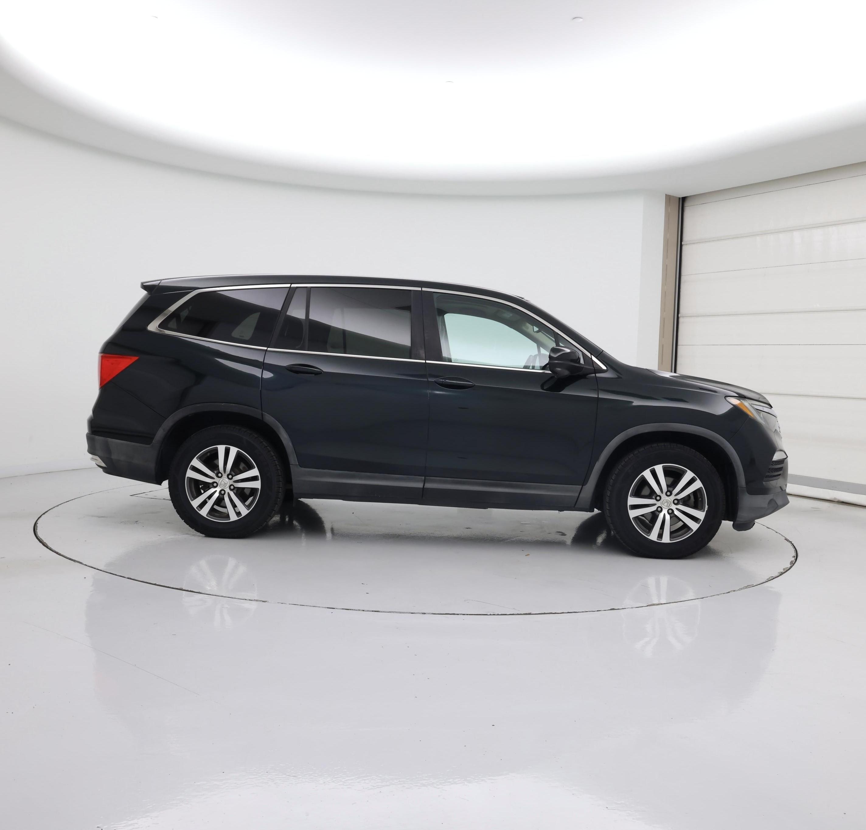 Thumbnail: 2016 Honda Pilot - 7