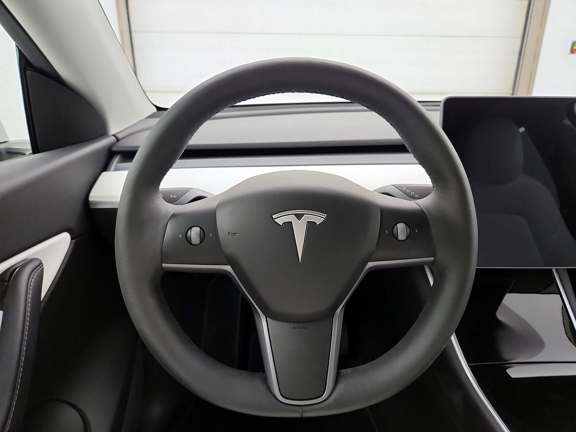 Thumbnail: 2021 Tesla Model Y - 10