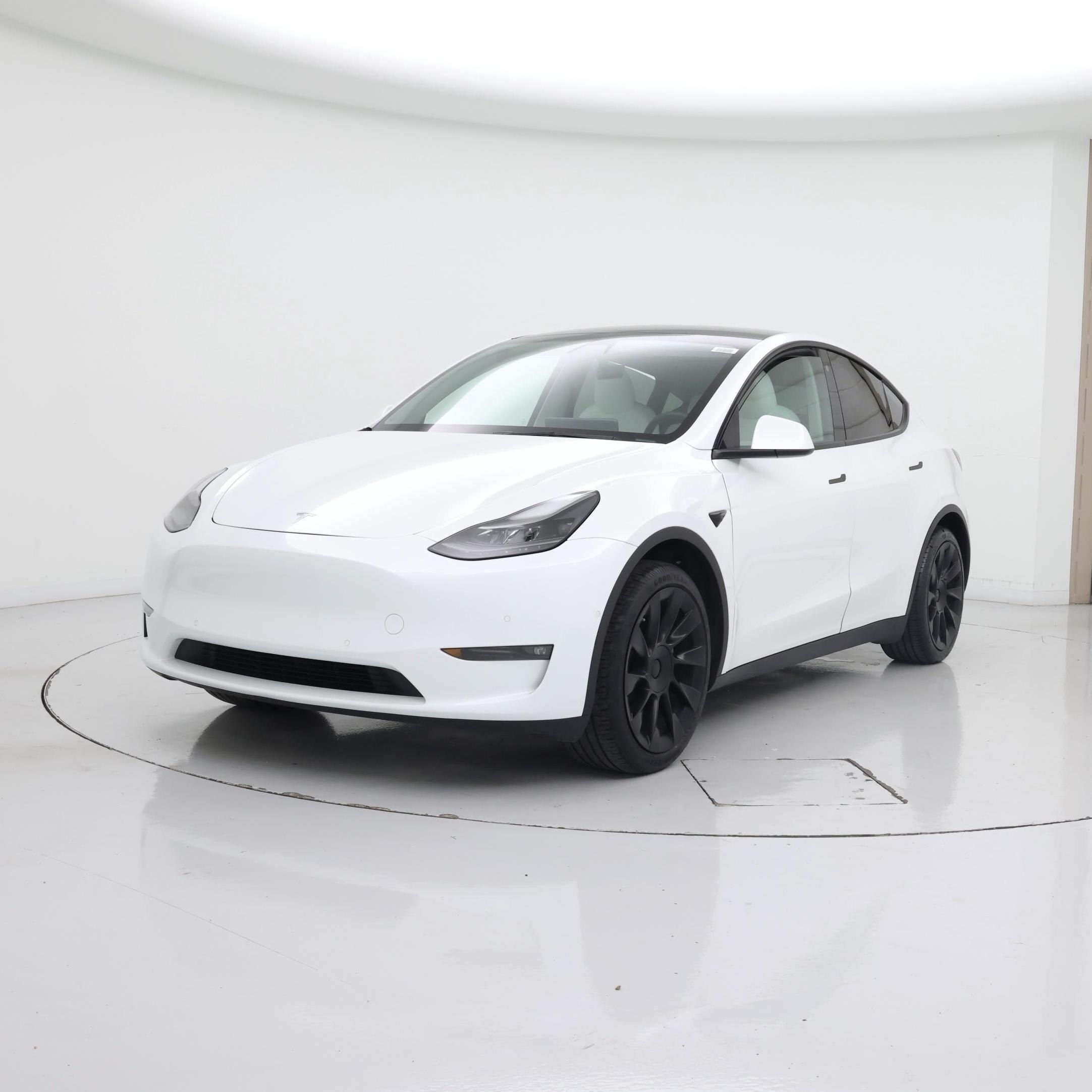 Thumbnail: 2021 Tesla Model Y - 4