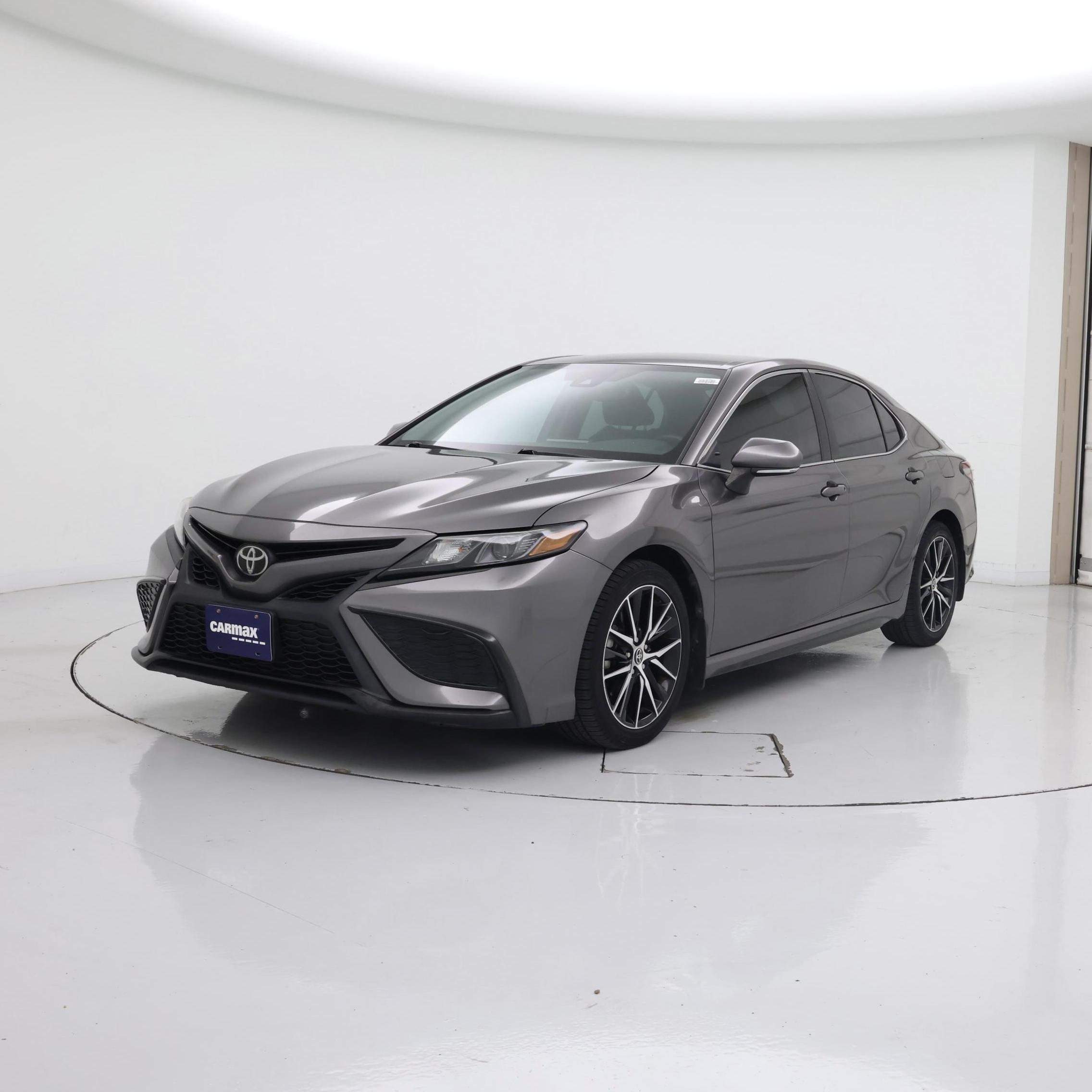 Thumbnail: 2021 Toyota Camry - 4