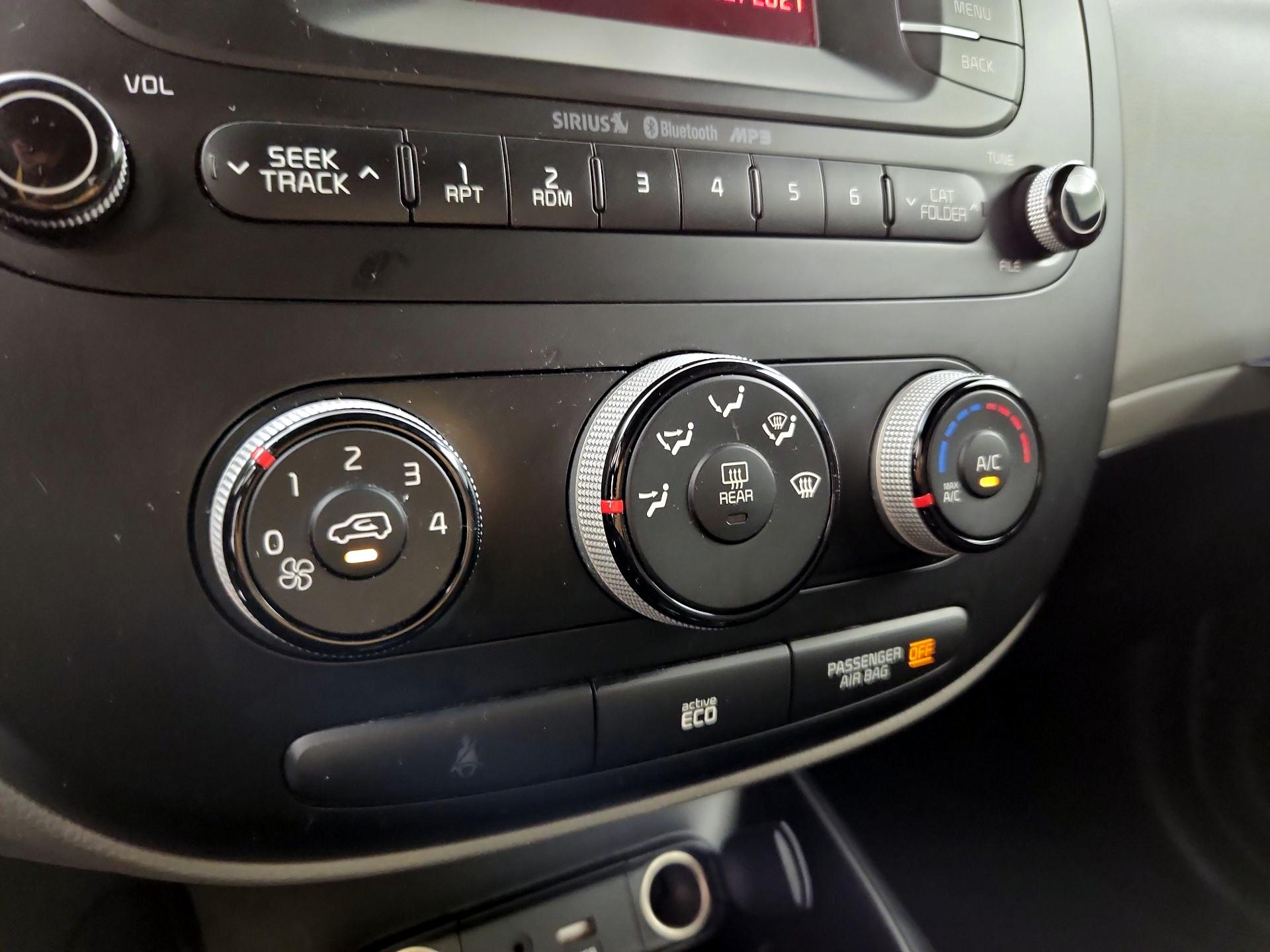 Thumbnail: 2016 Kia Soul - 15