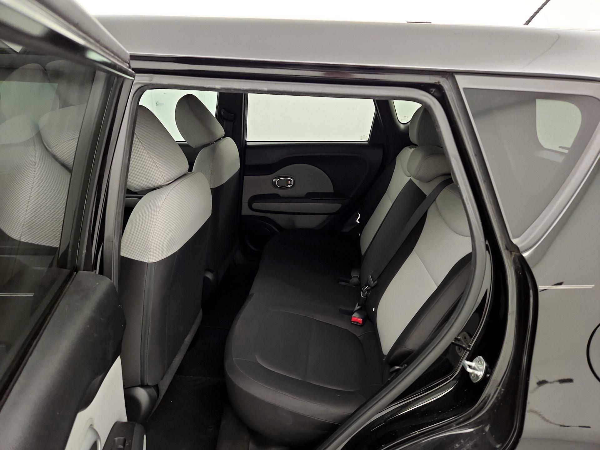 Thumbnail: 2016 Kia Soul - 18