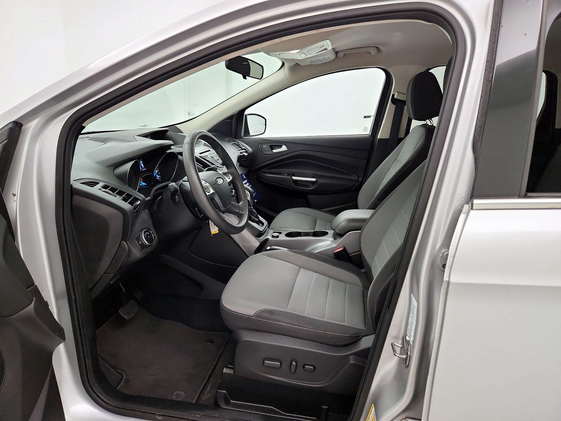 Thumbnail: 2016 Ford Escape - 11