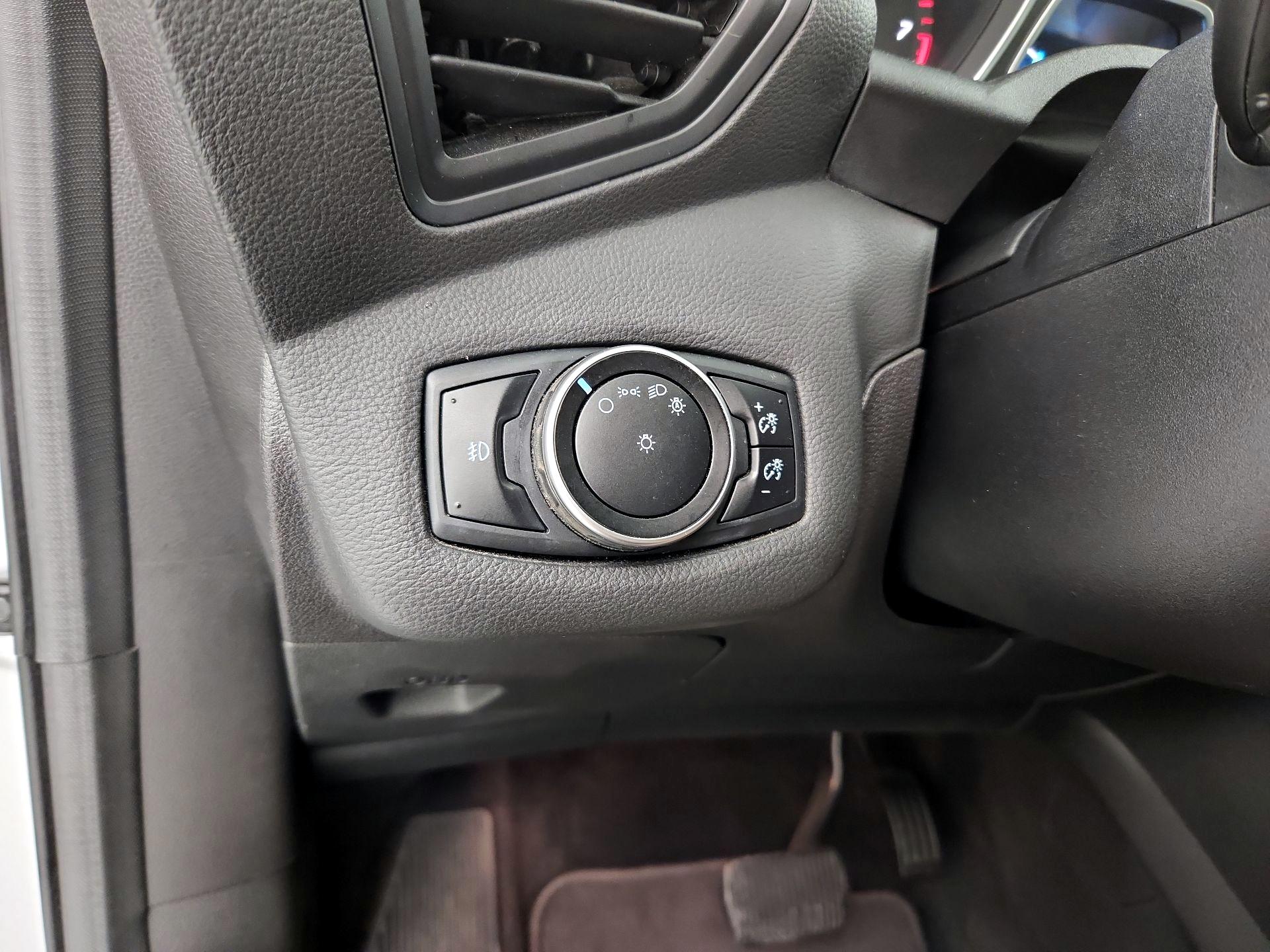 Thumbnail: 2016 Ford Escape - 13