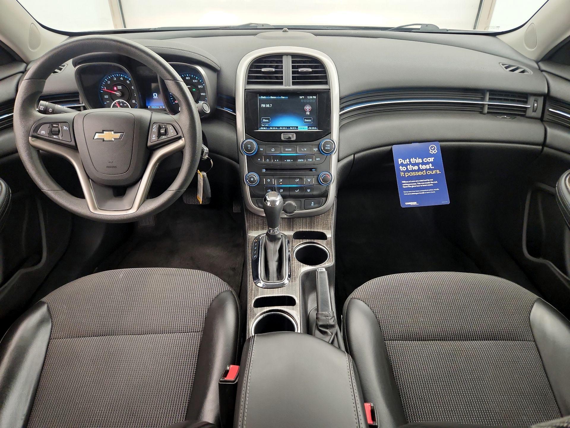 Thumbnail: 2016 Chevrolet Malibu - 9