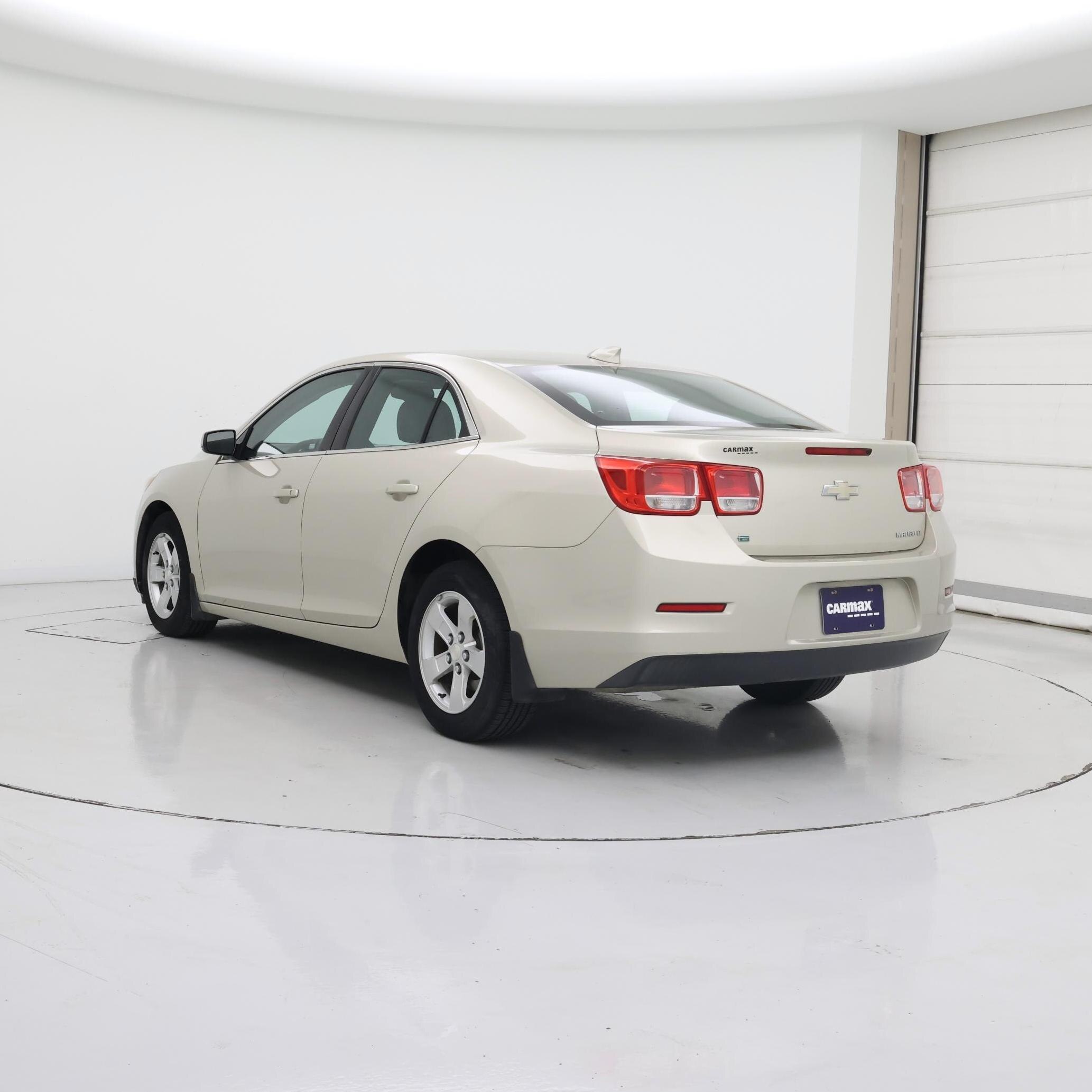 Thumbnail: 2016 Chevrolet Malibu - 2