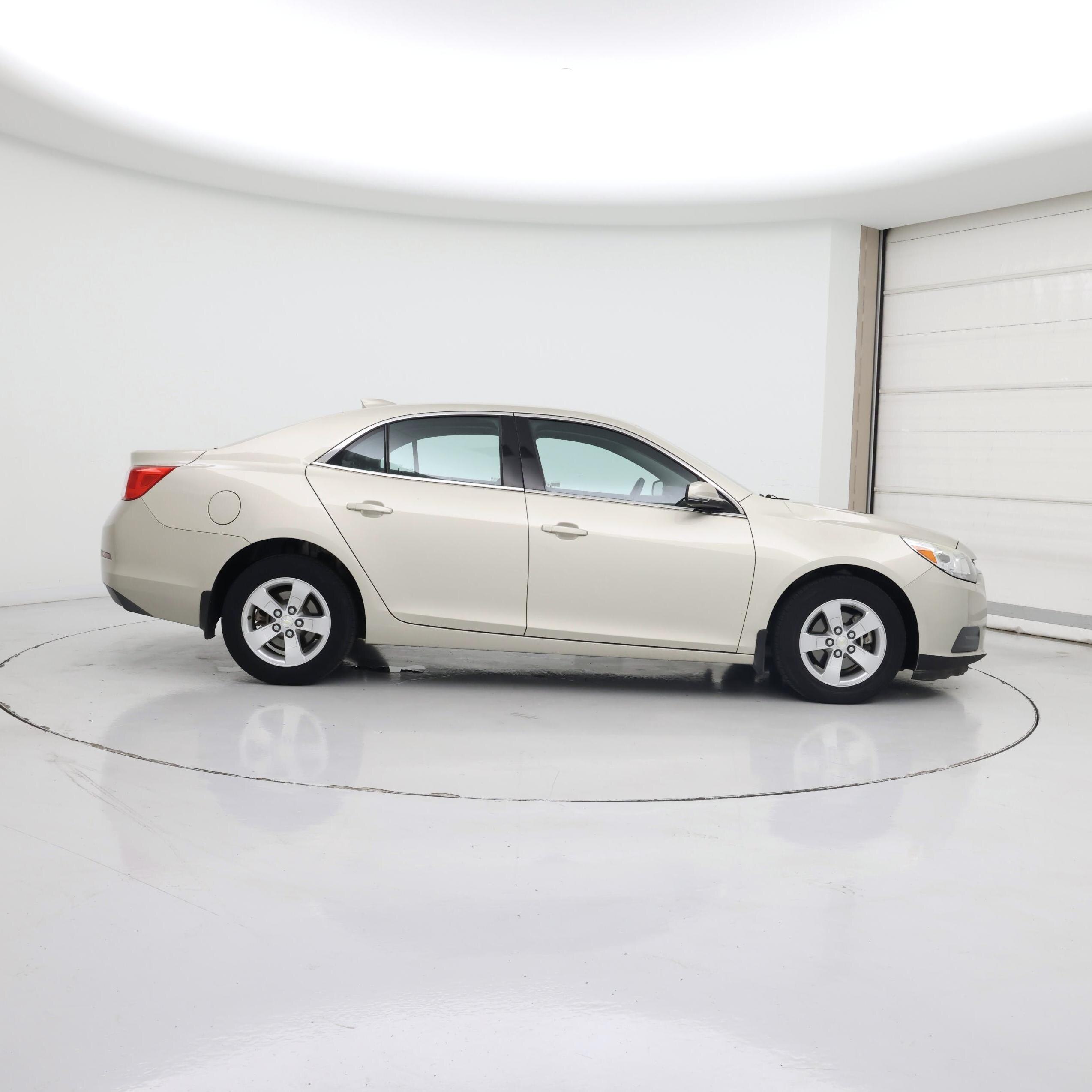 Thumbnail: 2016 Chevrolet Malibu - 7