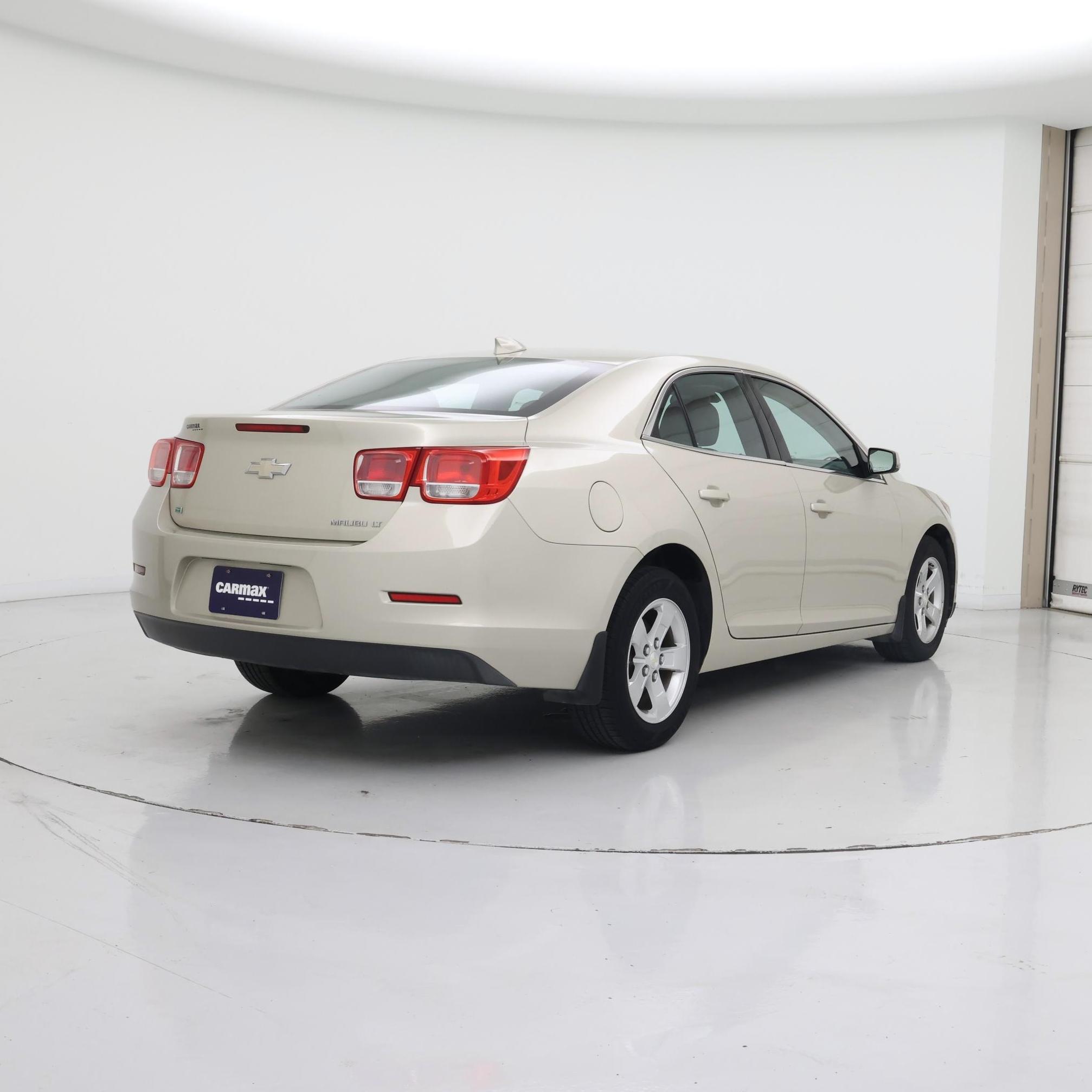 Thumbnail: 2016 Chevrolet Malibu - 8