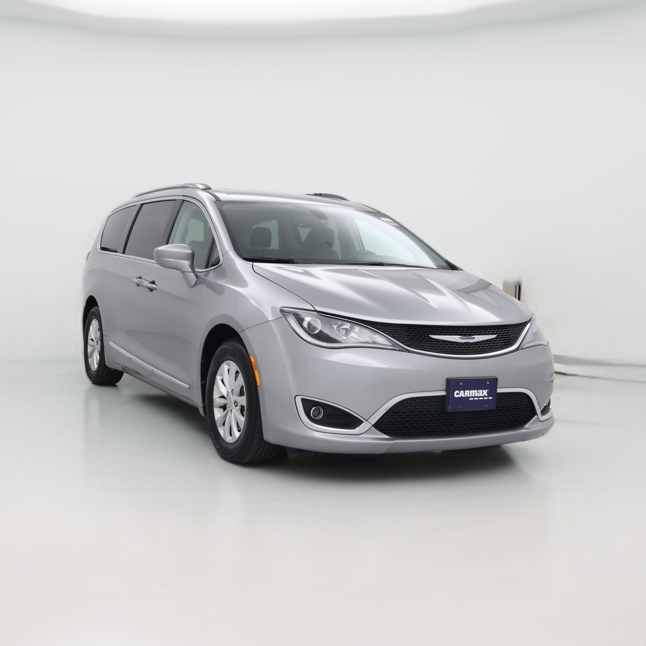 Thumbnail: 2019 Chrysler Pacifica - 1