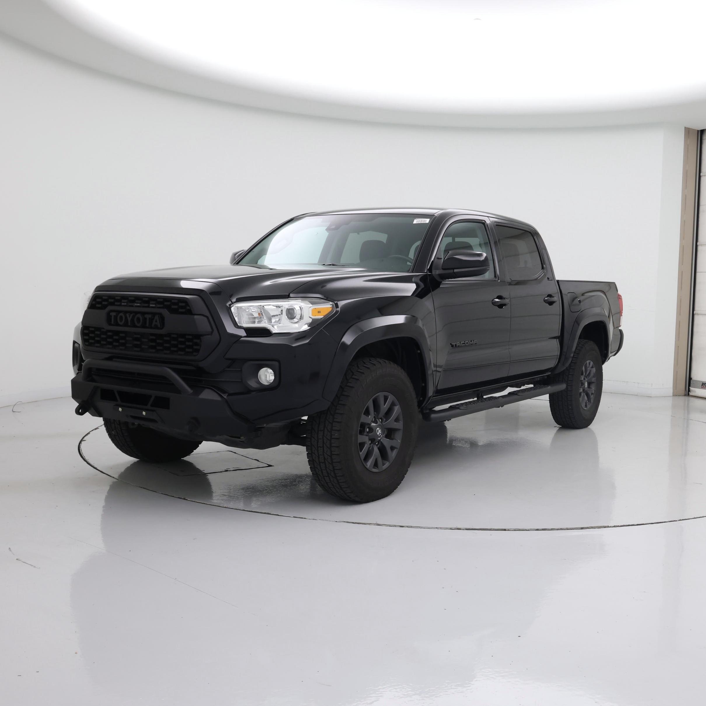 Thumbnail: 2020 Toyota Tacoma - 4