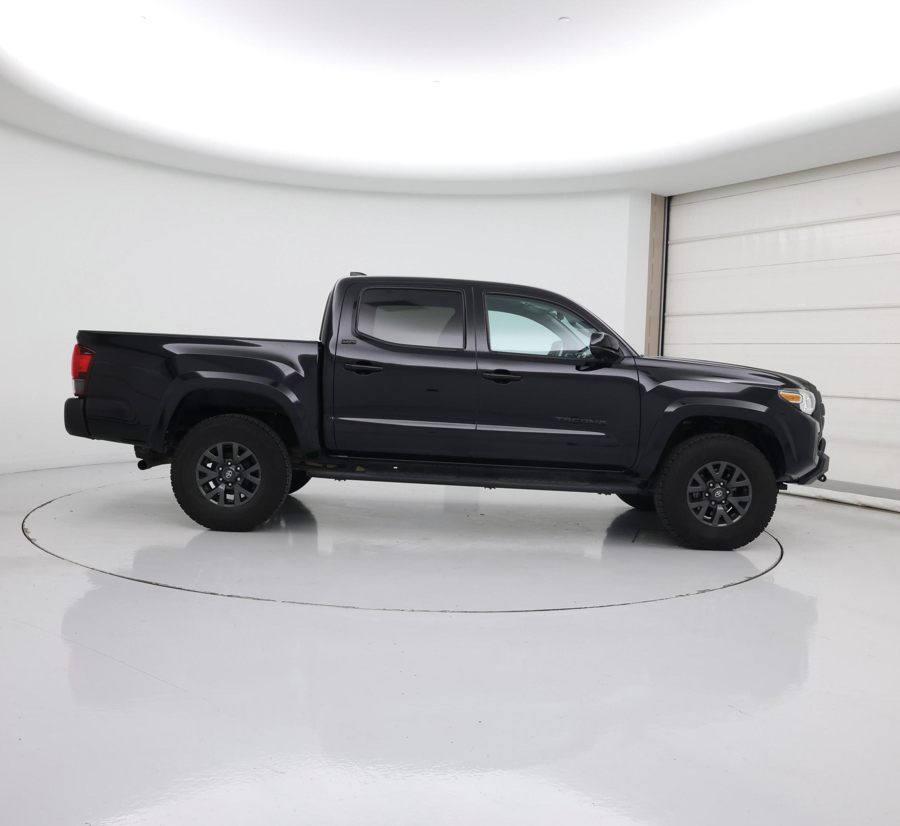 Thumbnail: 2020 Toyota Tacoma - 7