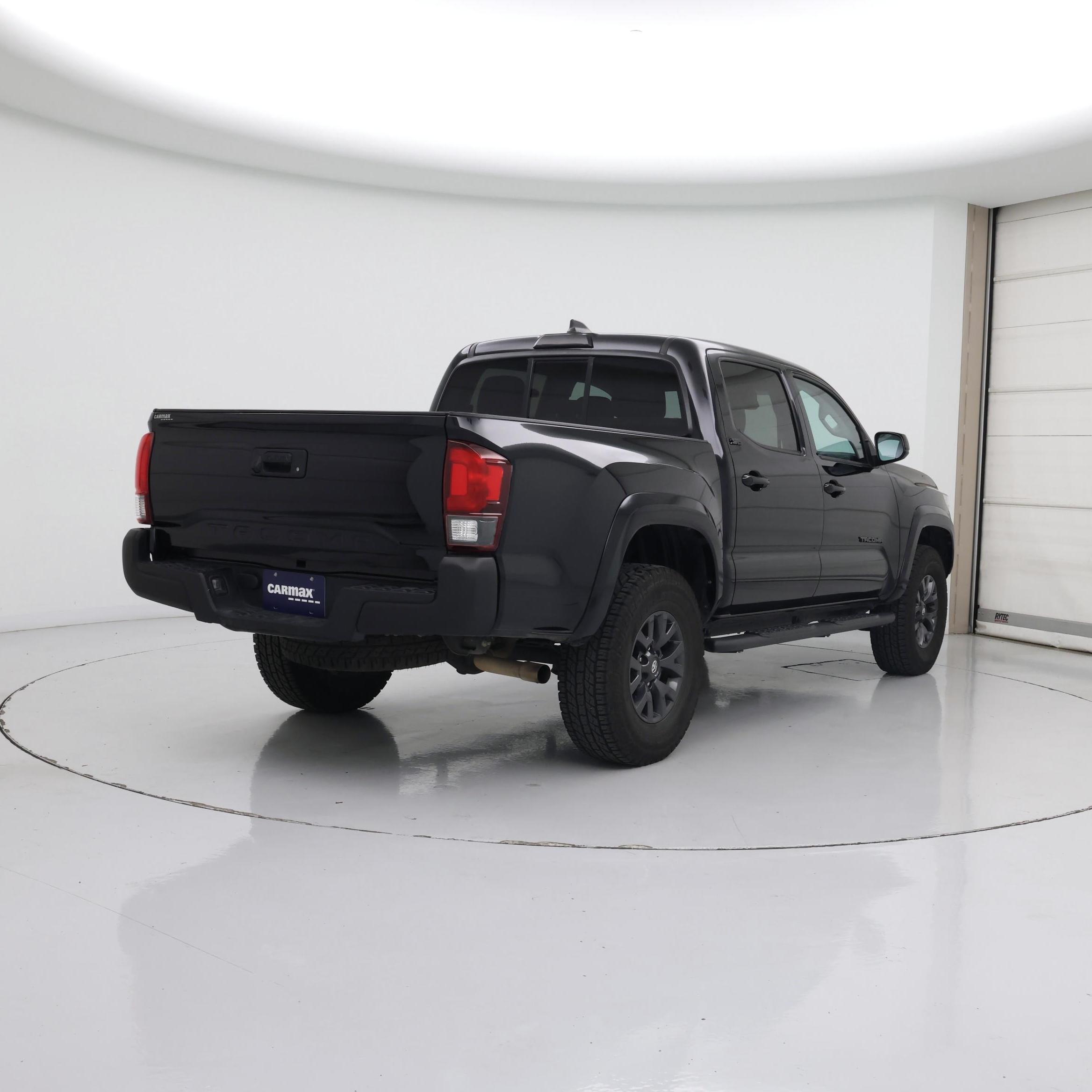 Thumbnail: 2020 Toyota Tacoma - 8
