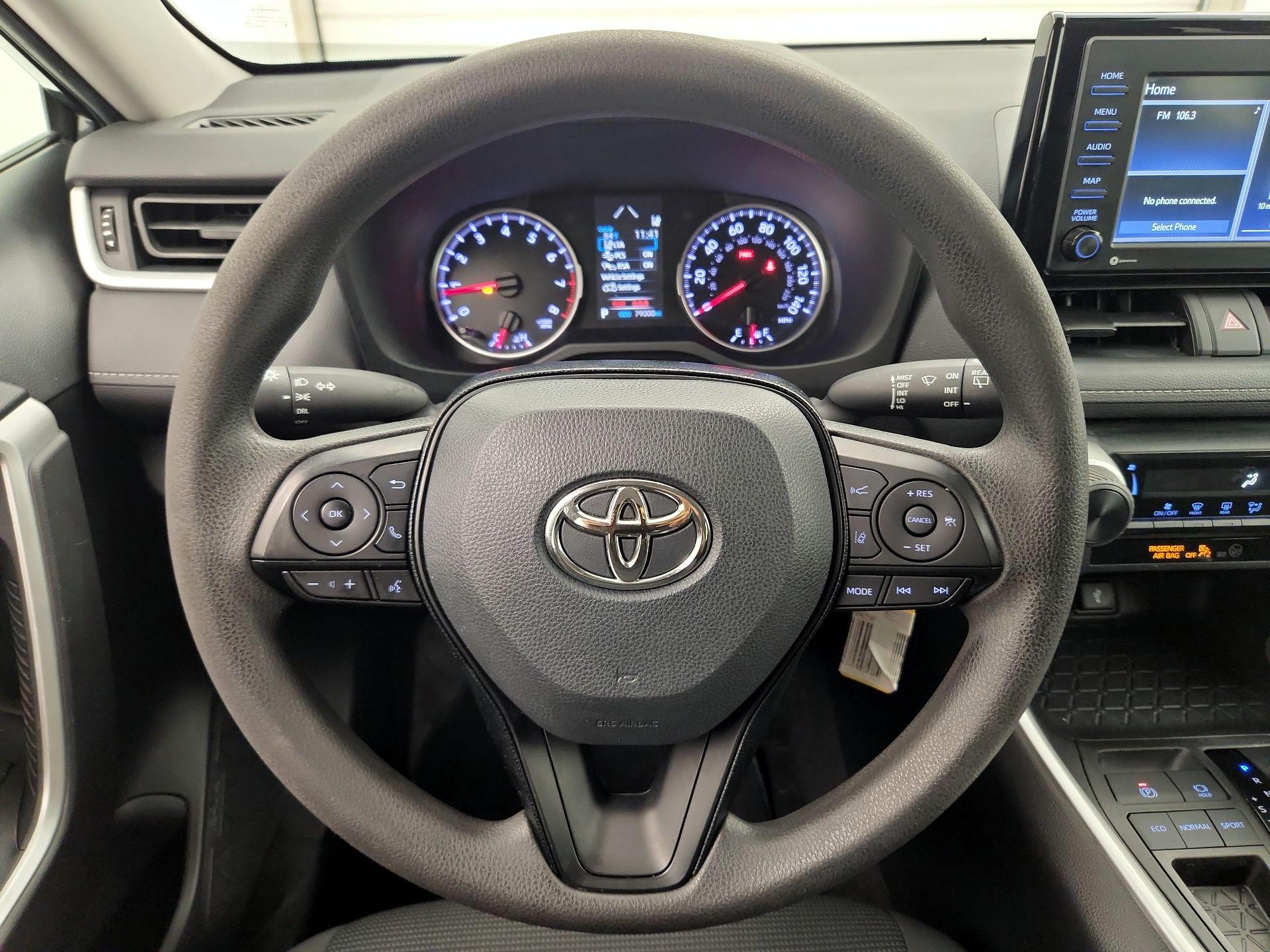 Thumbnail: 2021 Toyota RAV4 - 10