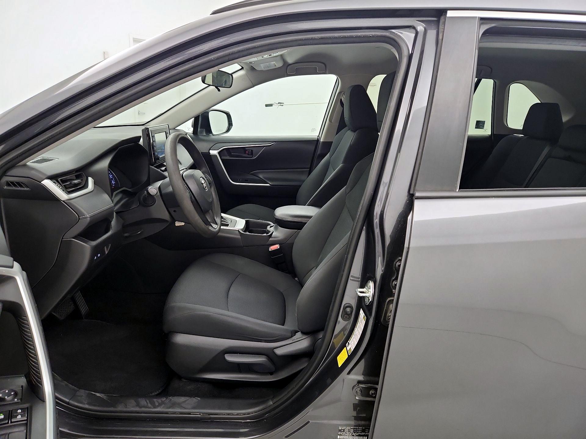 Thumbnail: 2021 Toyota RAV4 - 11
