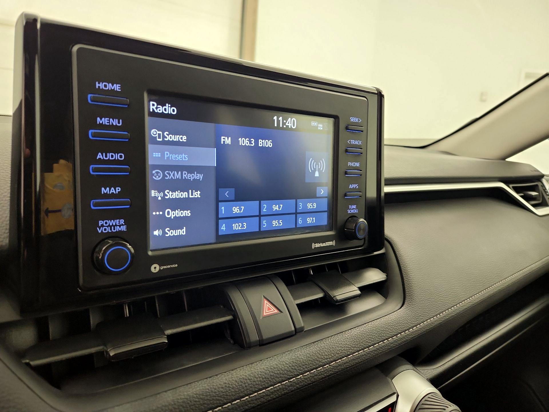 Thumbnail: 2021 Toyota RAV4 - 15