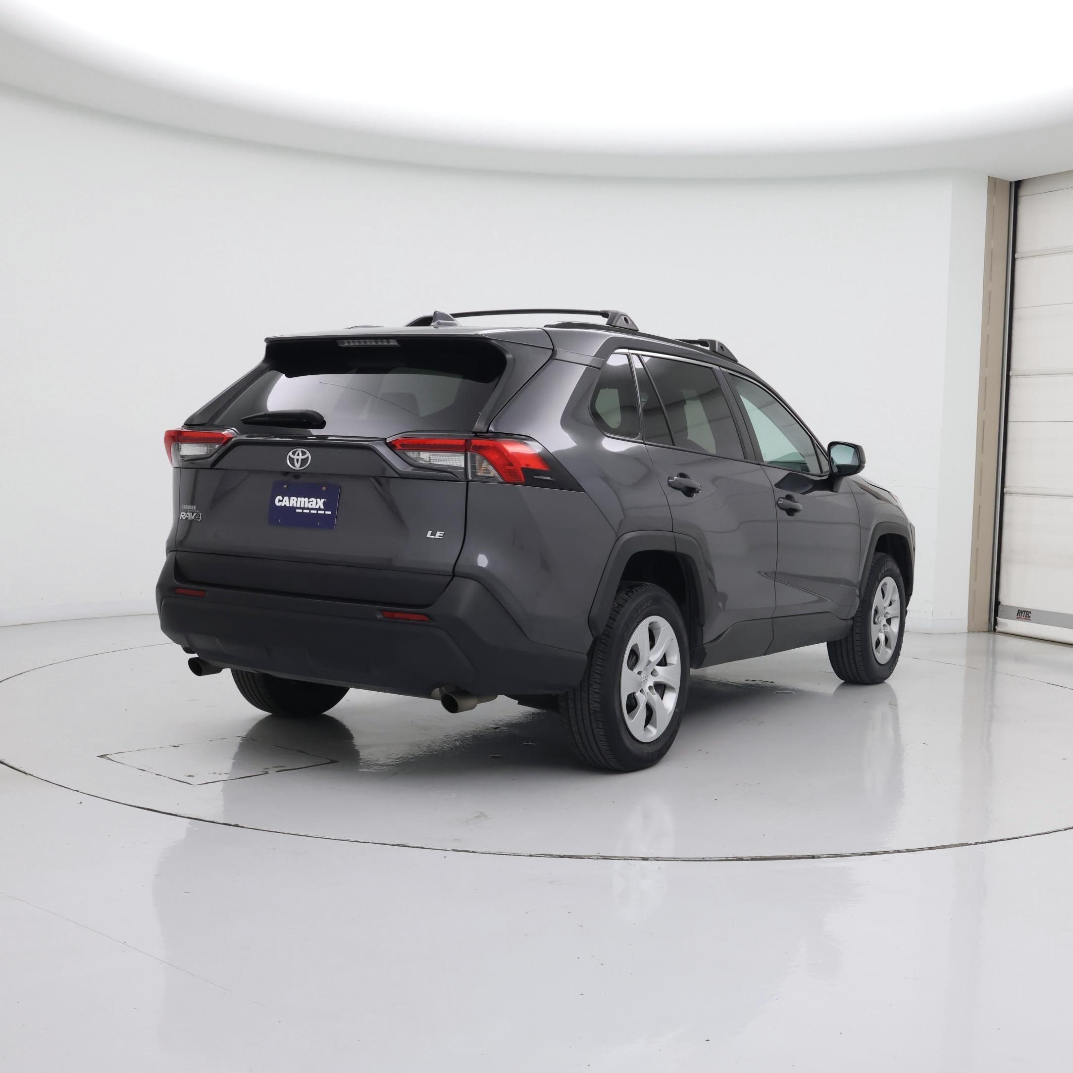 Thumbnail: 2021 Toyota RAV4 - 8