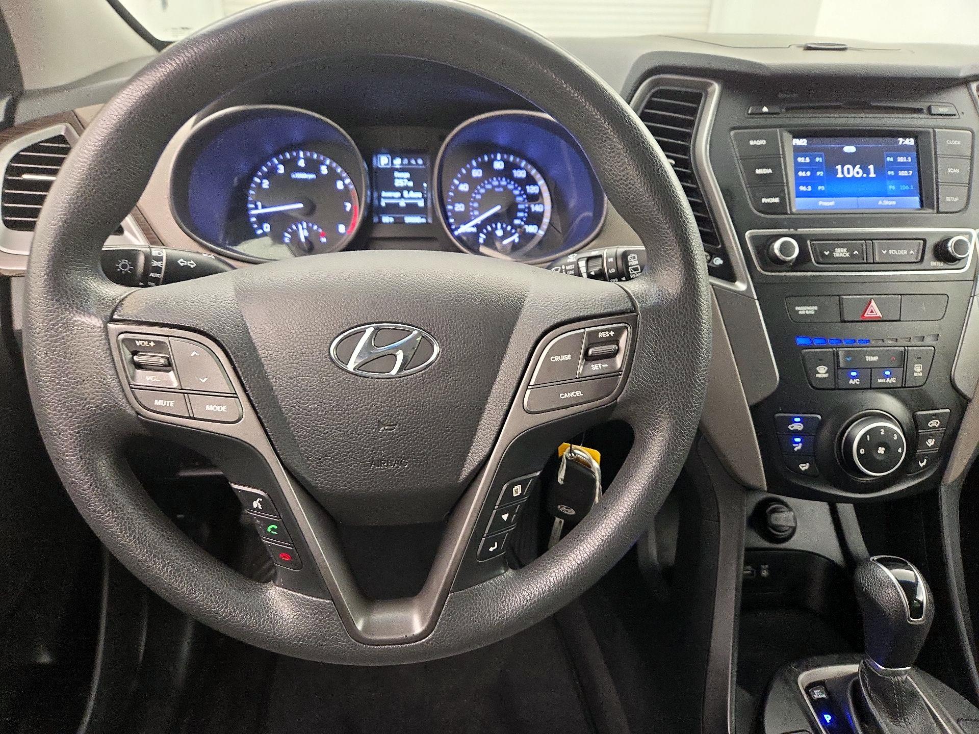 Thumbnail: 2018 Hyundai Santa Fe - 10
