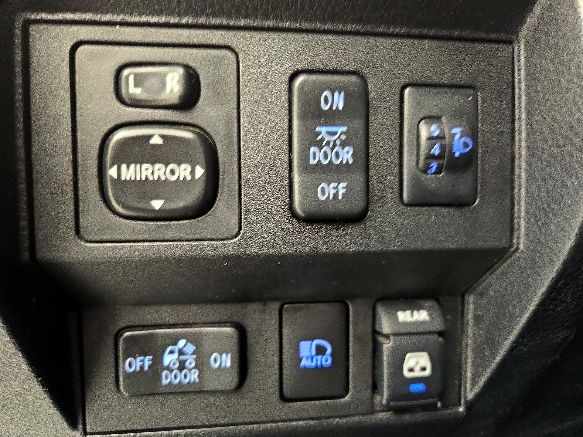 Thumbnail: 2018 Toyota Tundra - 13