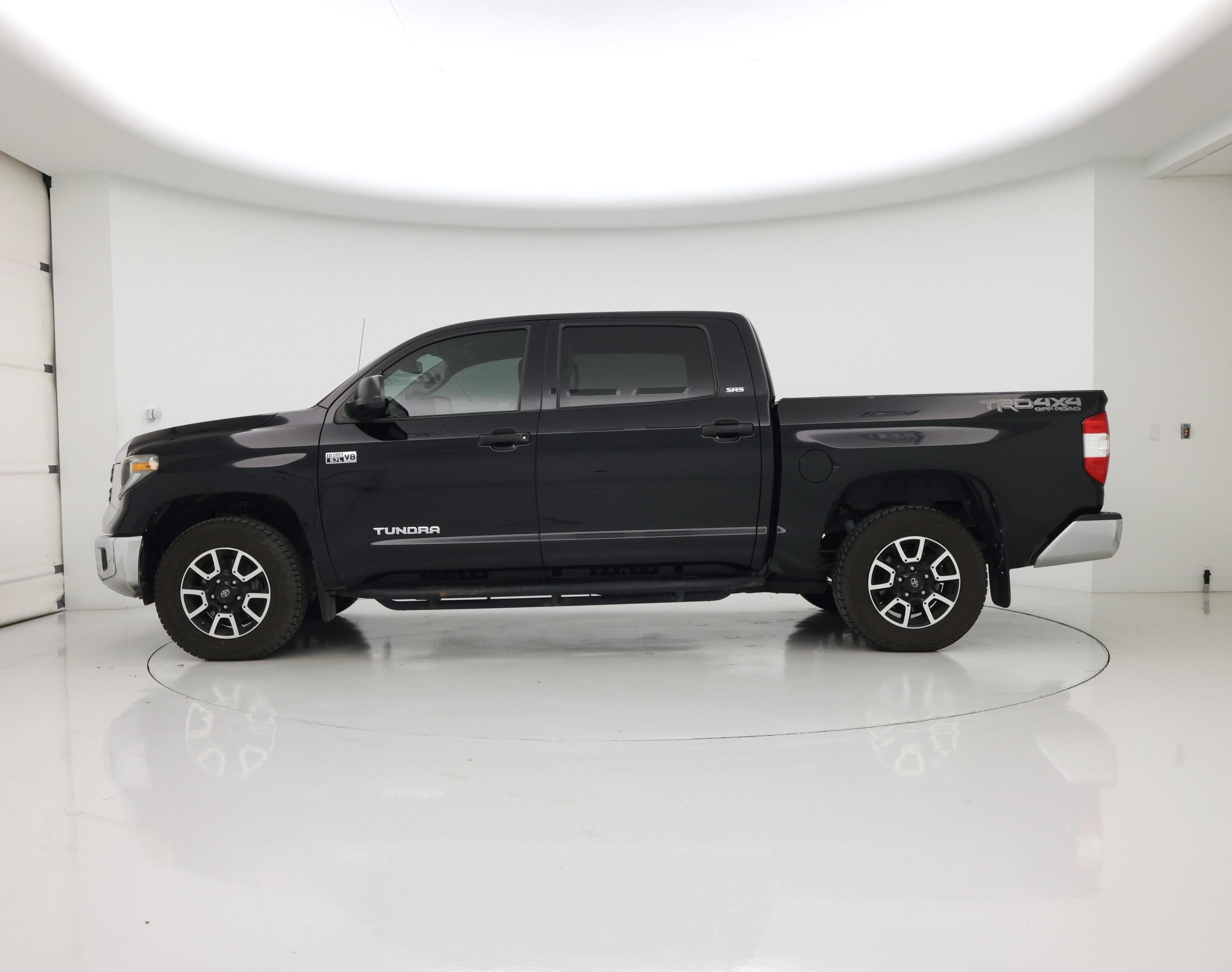 Thumbnail: 2018 Toyota Tundra - 3