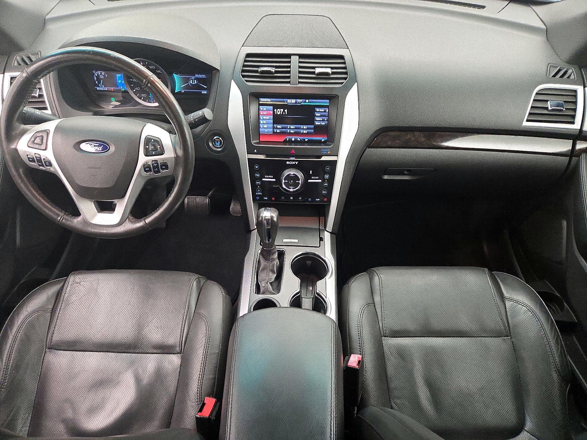 Thumbnail: 2015 Ford Explorer - 9
