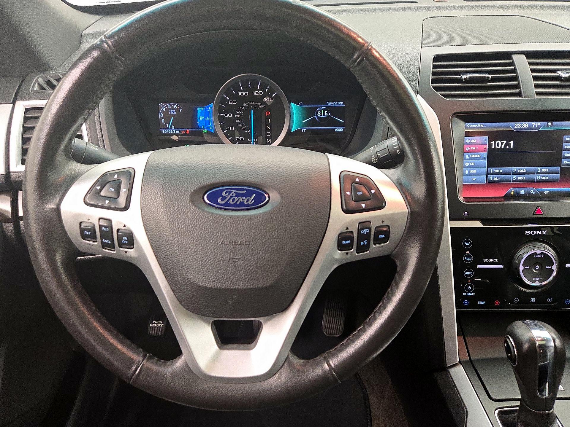 Thumbnail: 2015 Ford Explorer - 10