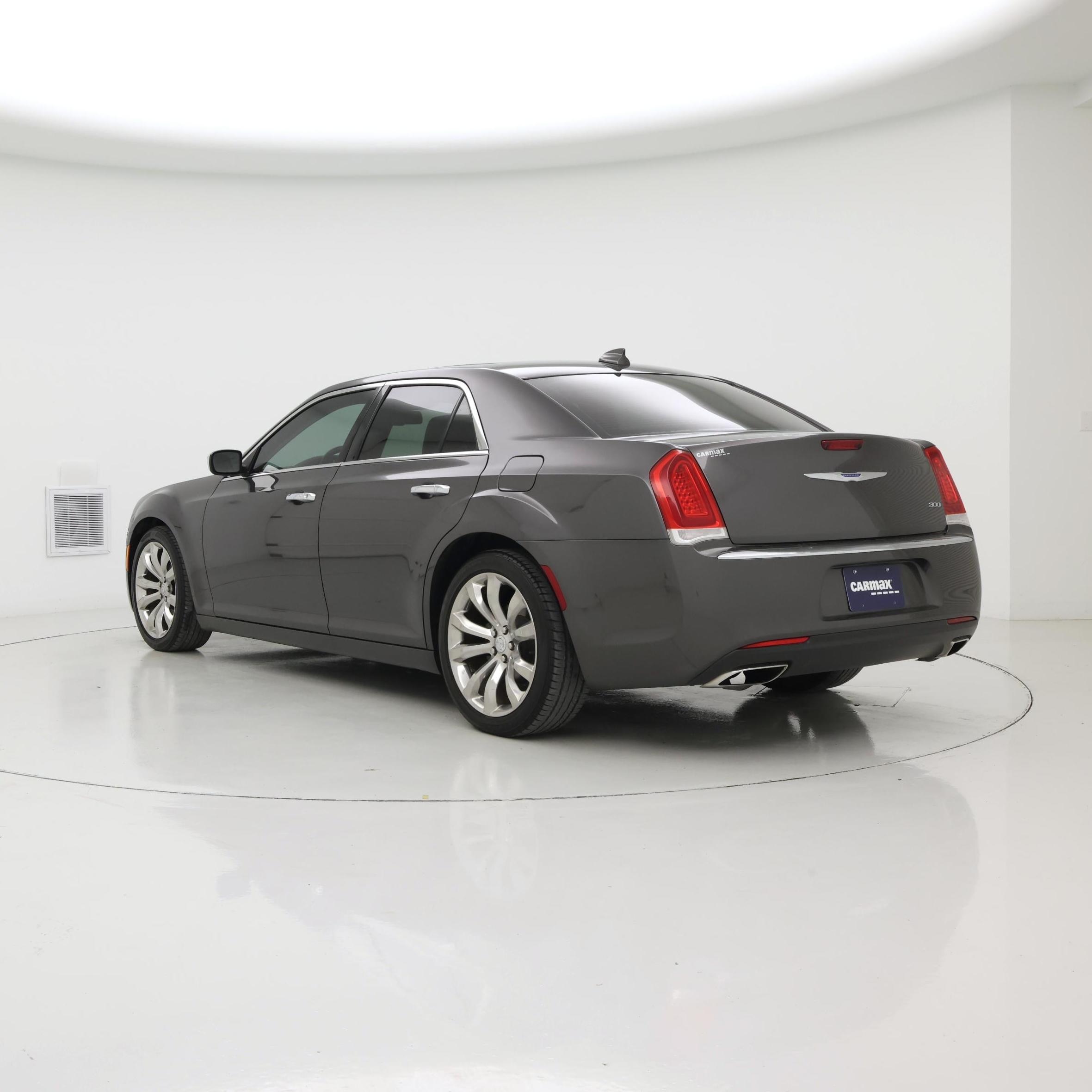 Thumbnail: 2019 Chrysler 300 - 2