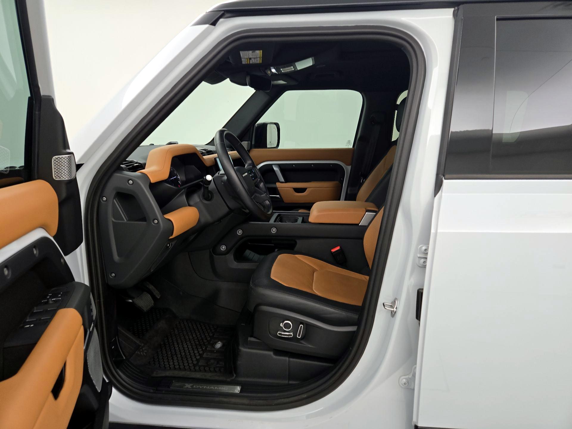 Thumbnail: 2023 Land Rover Defender - 11