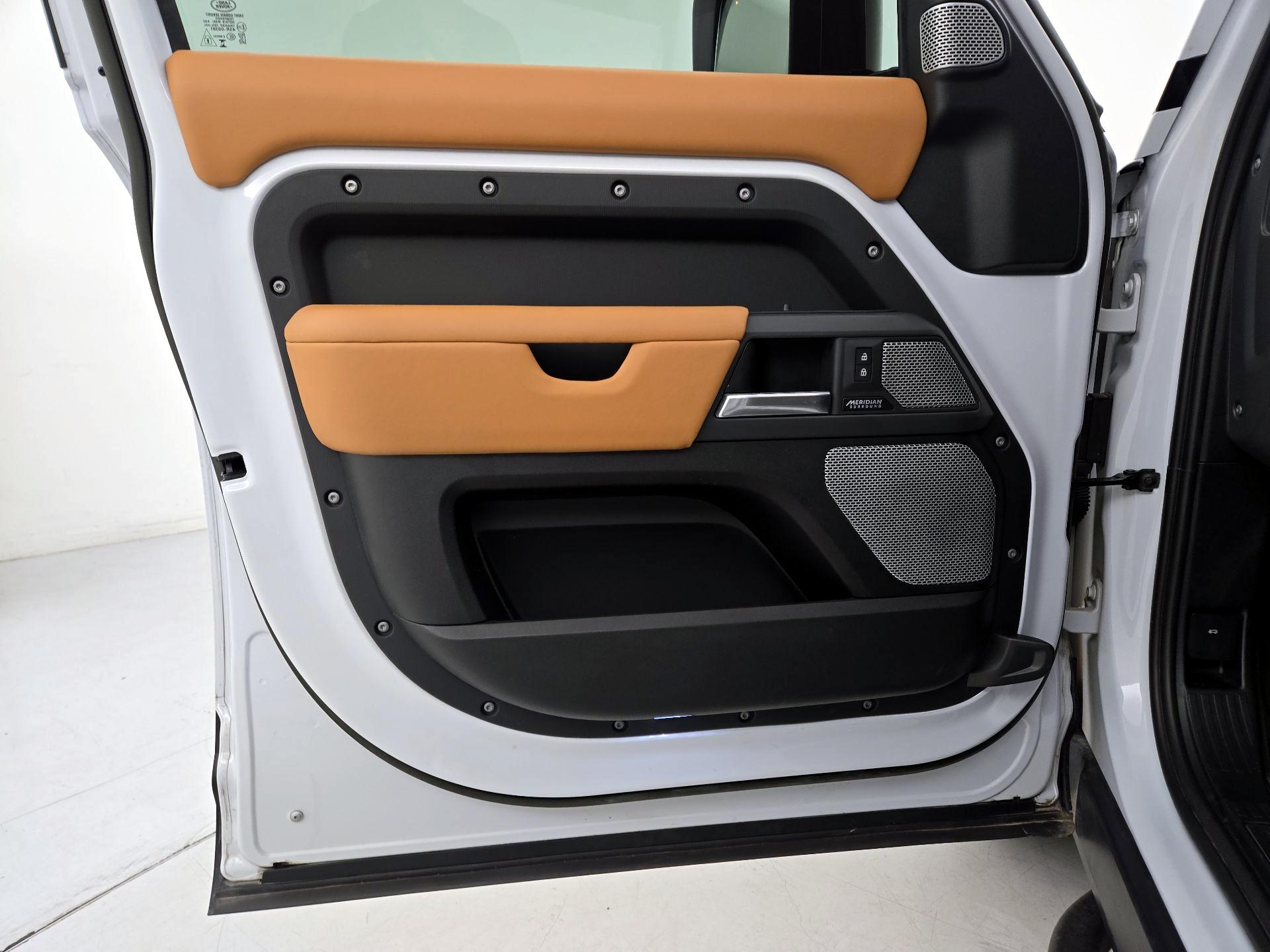 Thumbnail: 2023 Land Rover Defender - 12