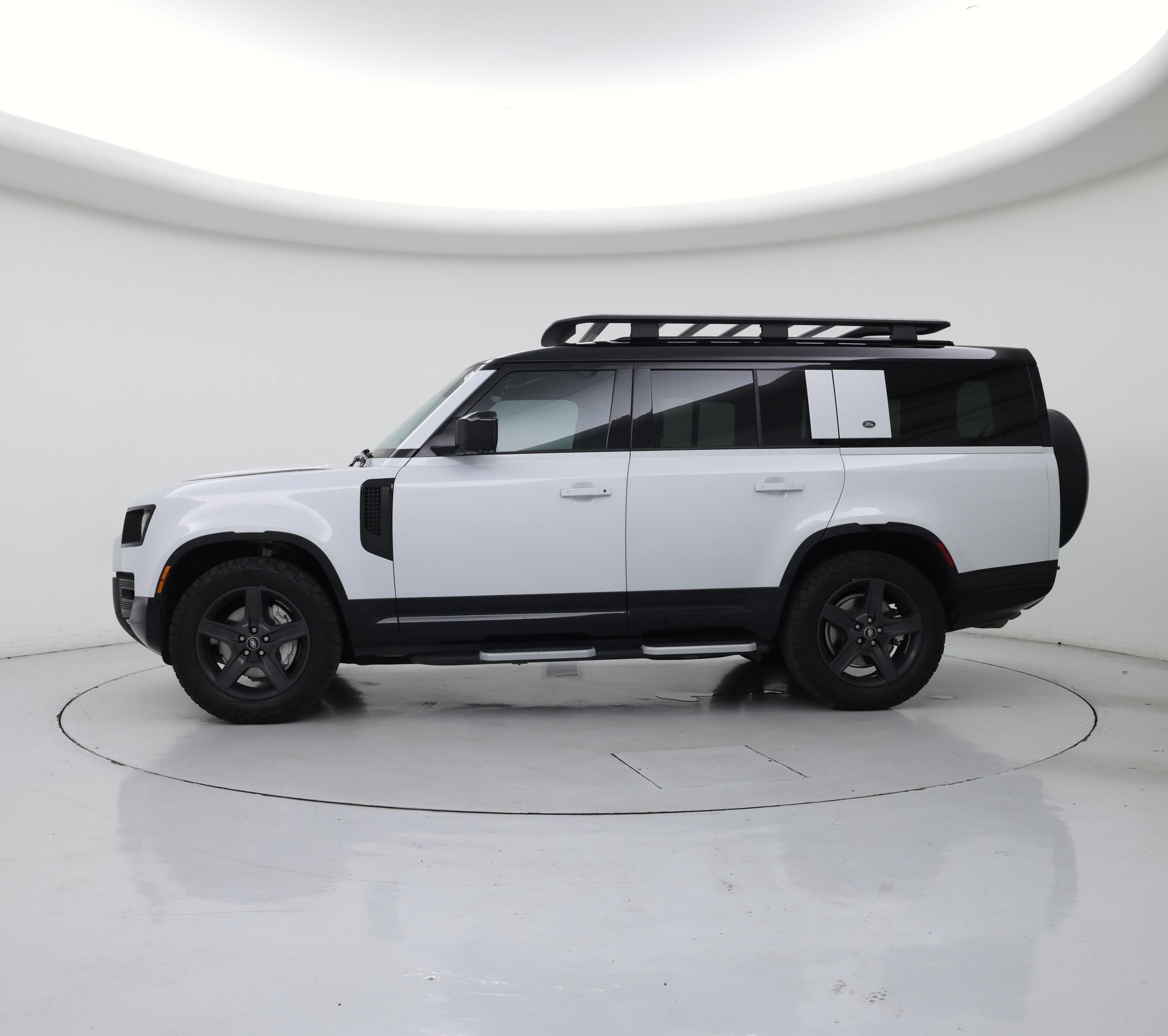 Thumbnail: 2023 Land Rover Defender - 3