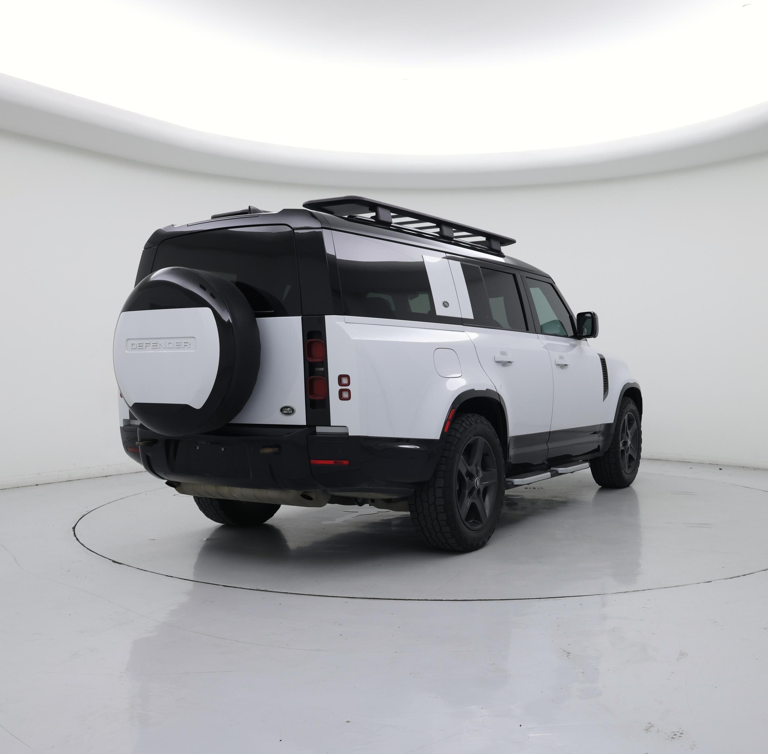 Thumbnail: 2023 Land Rover Defender - 8