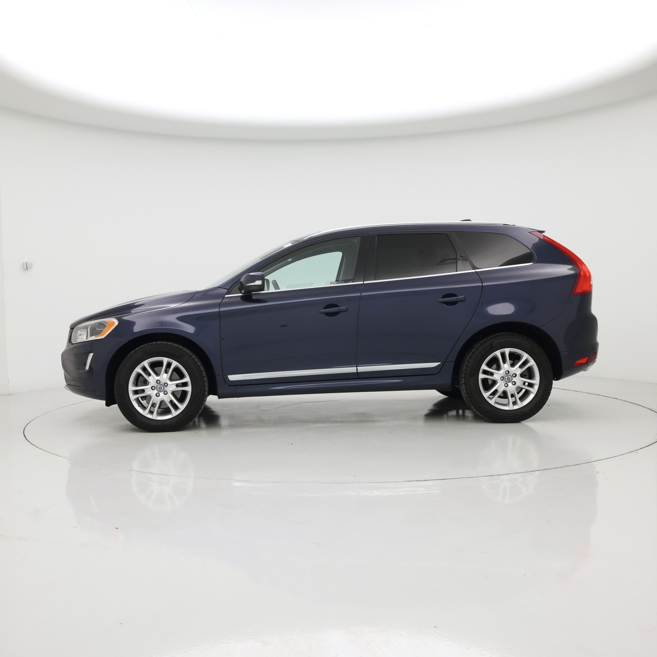 Thumbnail: 2015 Volvo XC60 - 3