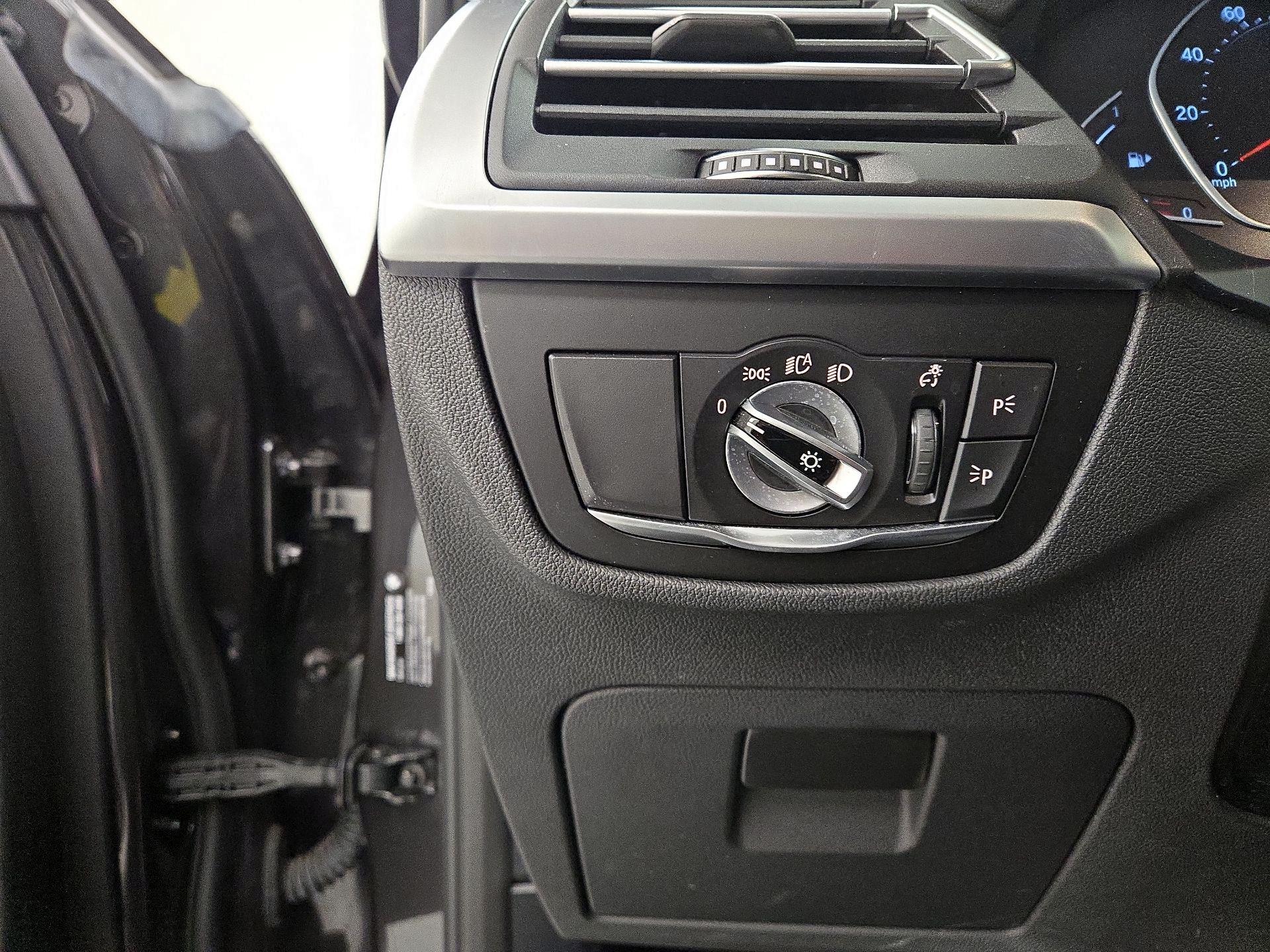 Thumbnail: 2022 BMW X3 - 13