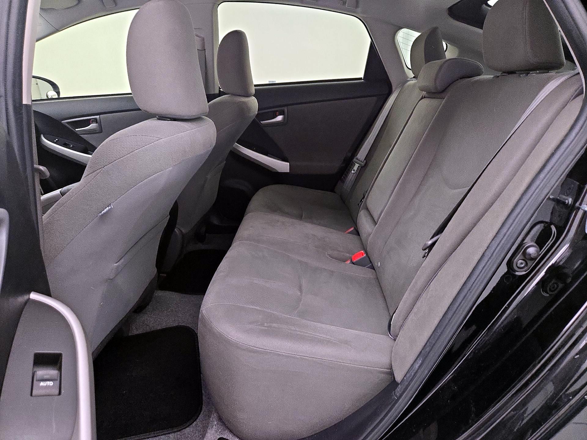 Thumbnail: 2015 Toyota Prius - 18