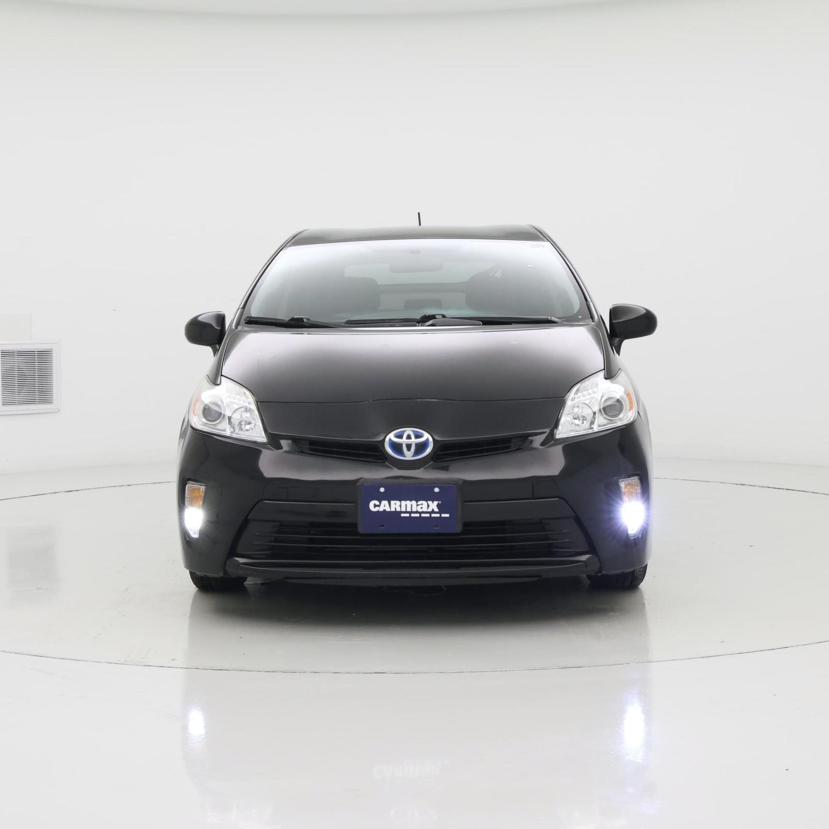 Thumbnail: 2015 Toyota Prius - 5
