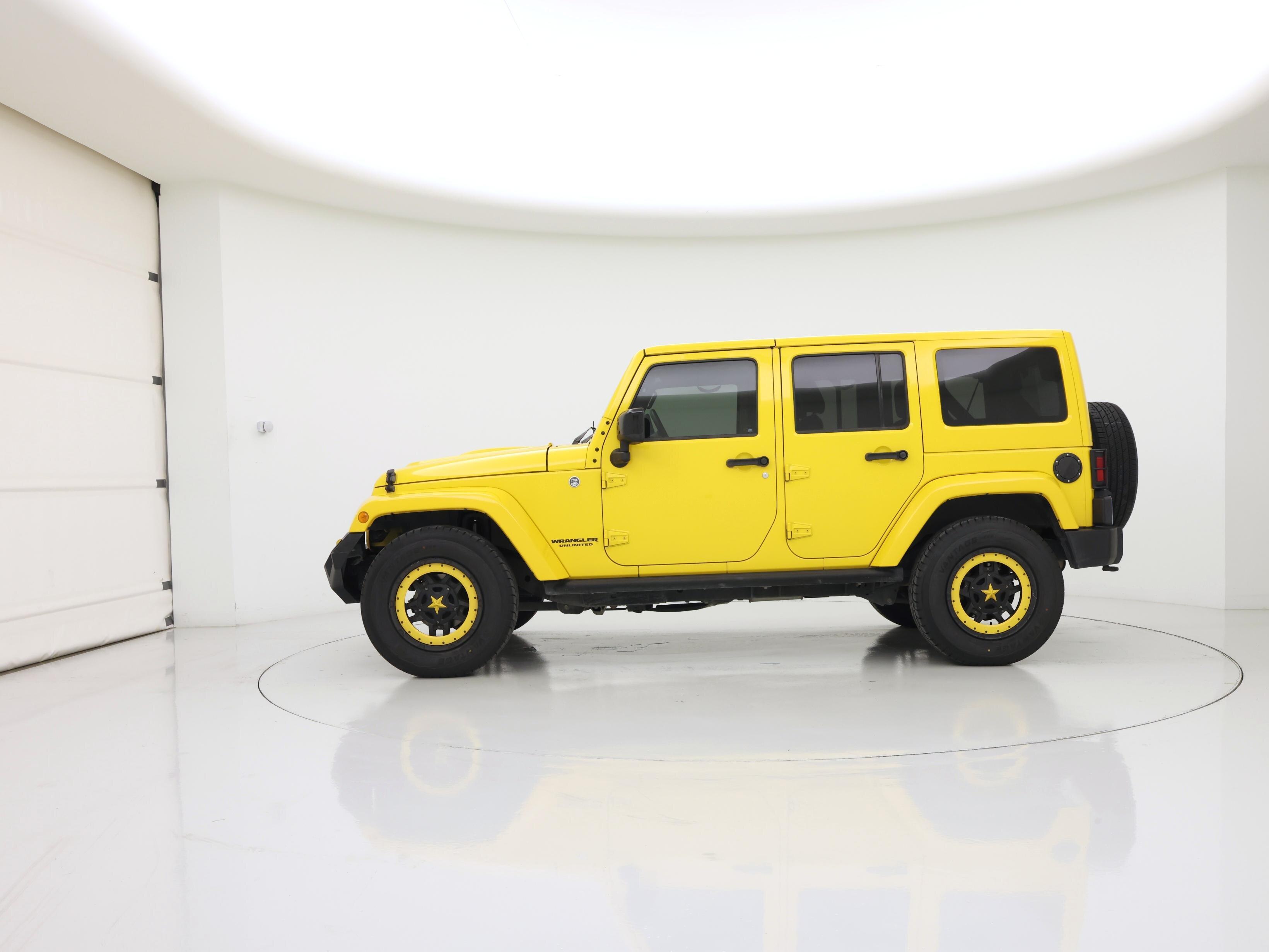 Thumbnail: 2015 Jeep Wrangler - 3