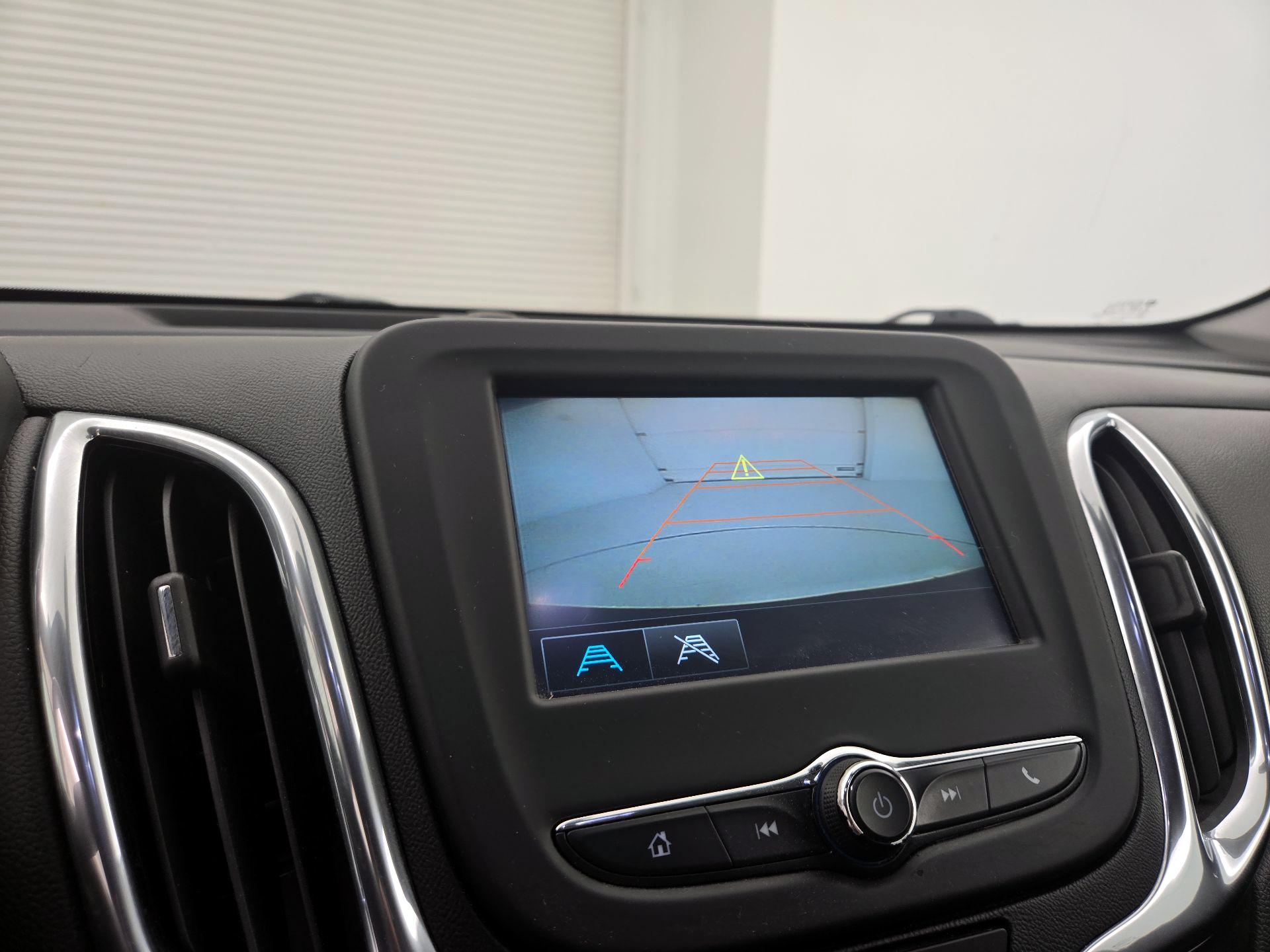 Thumbnail: 2018 Chevrolet Equinox - 14