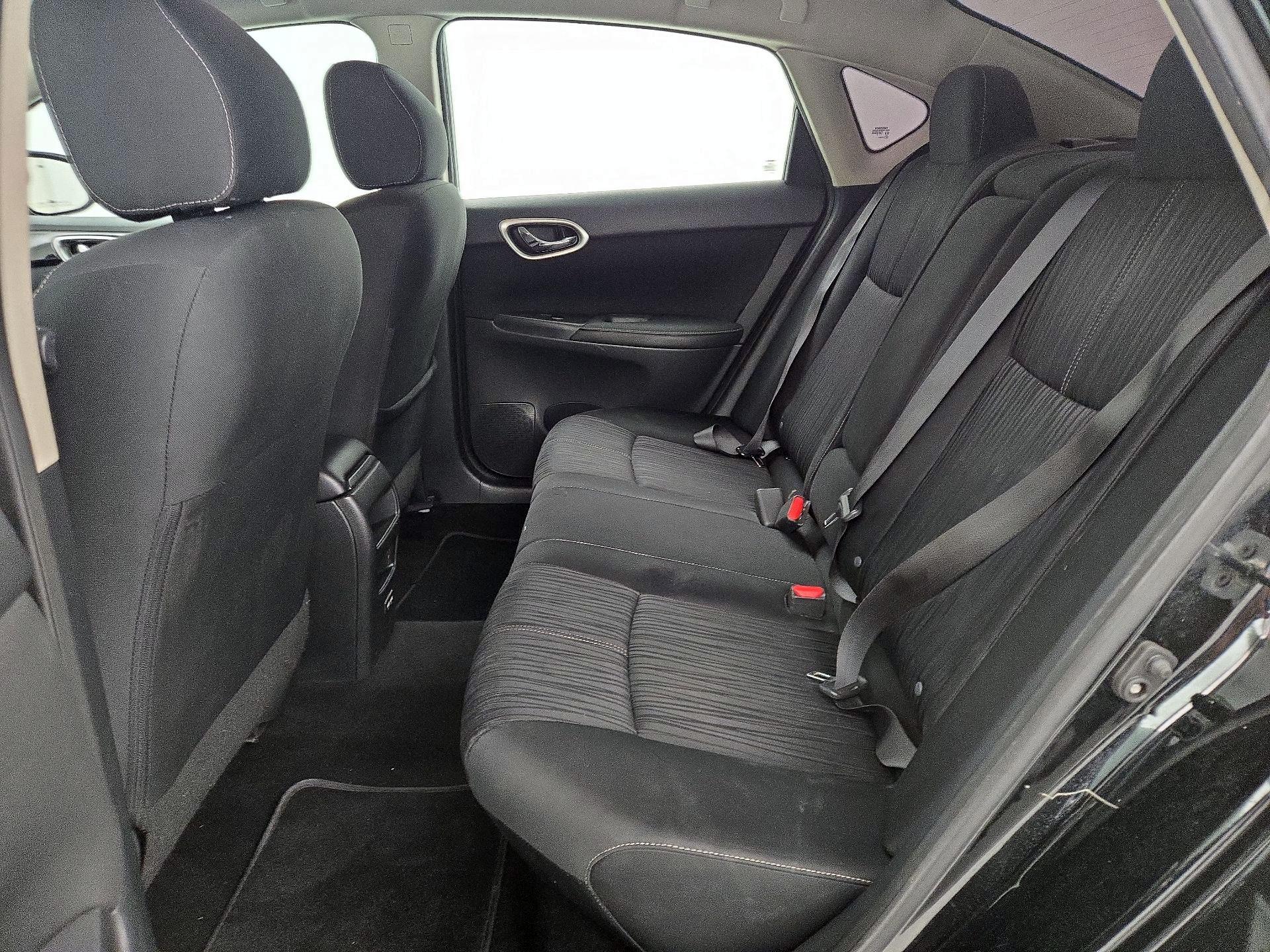 Thumbnail: 2018 Nissan Sentra - 19
