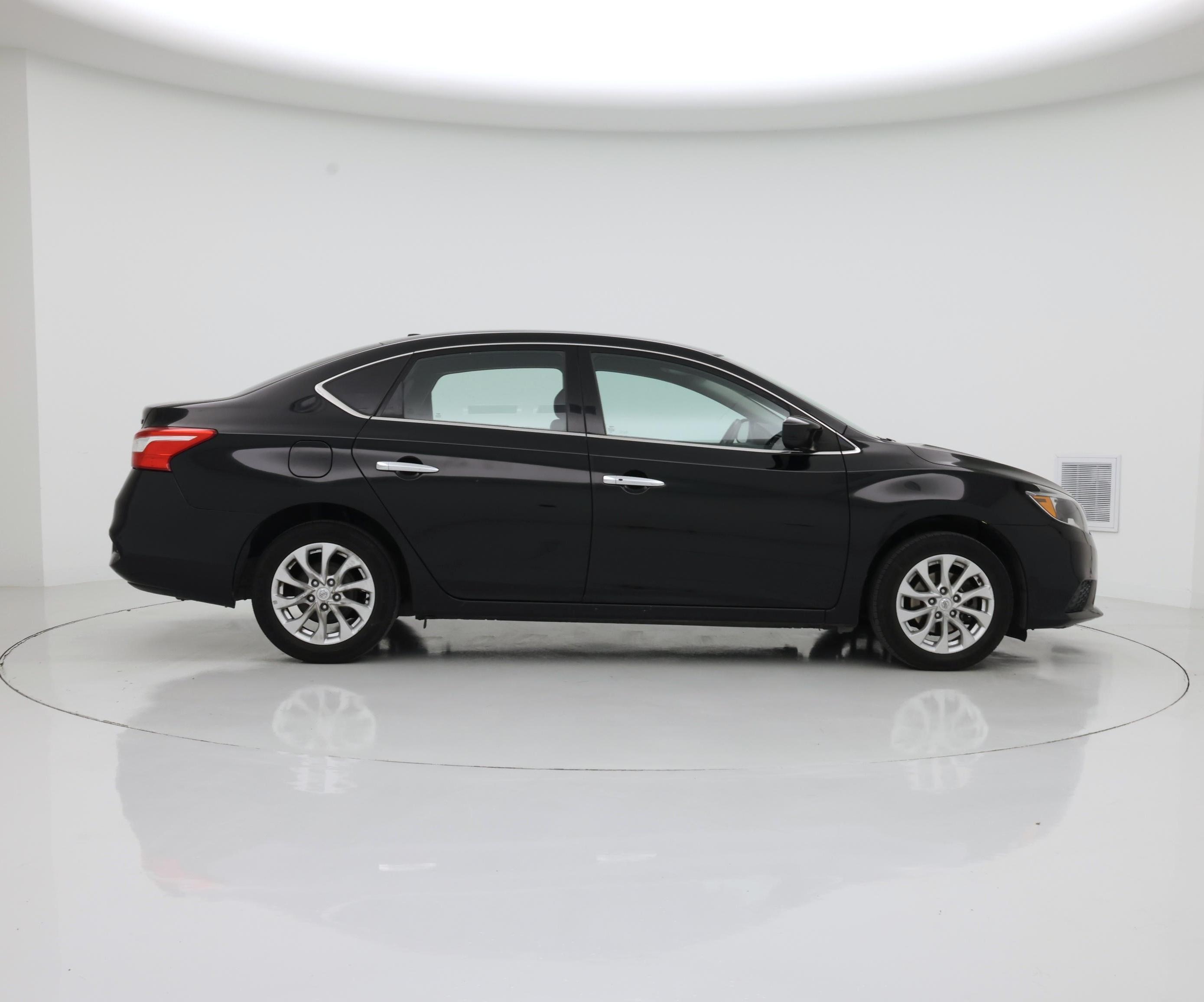 Thumbnail: 2018 Nissan Sentra - 7