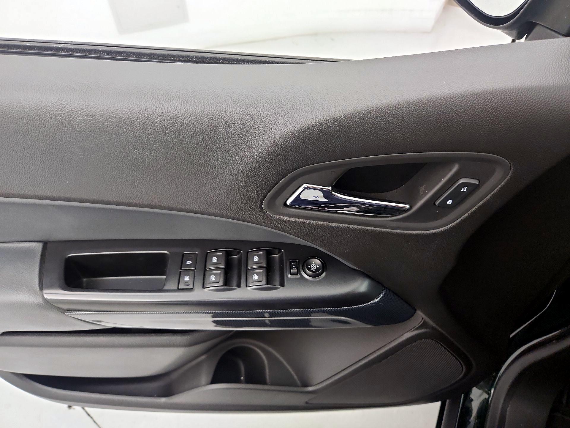 Thumbnail: 2015 Chevrolet Colorado - 12
