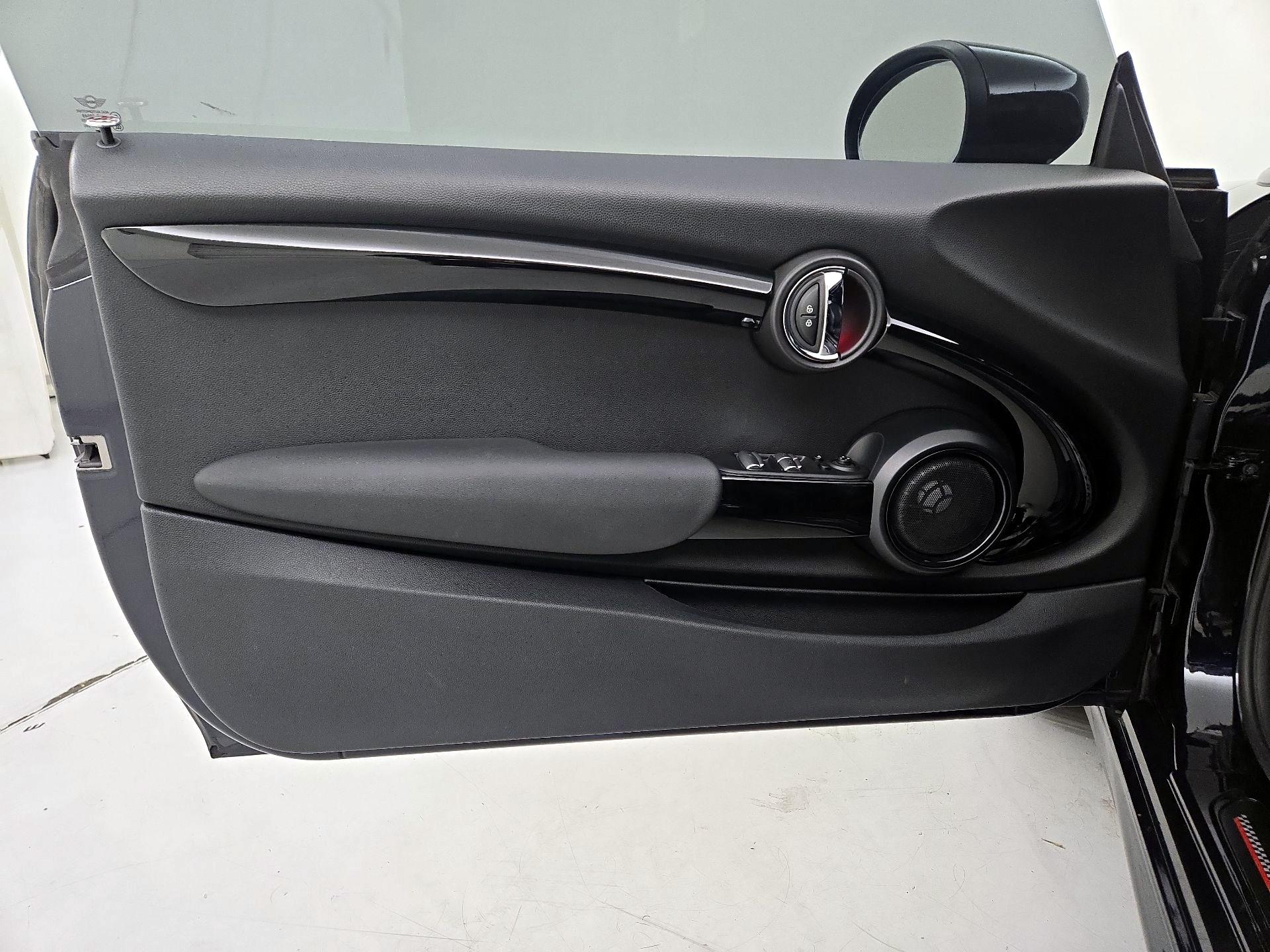 Thumbnail: 2020 MINI Cooper - 12