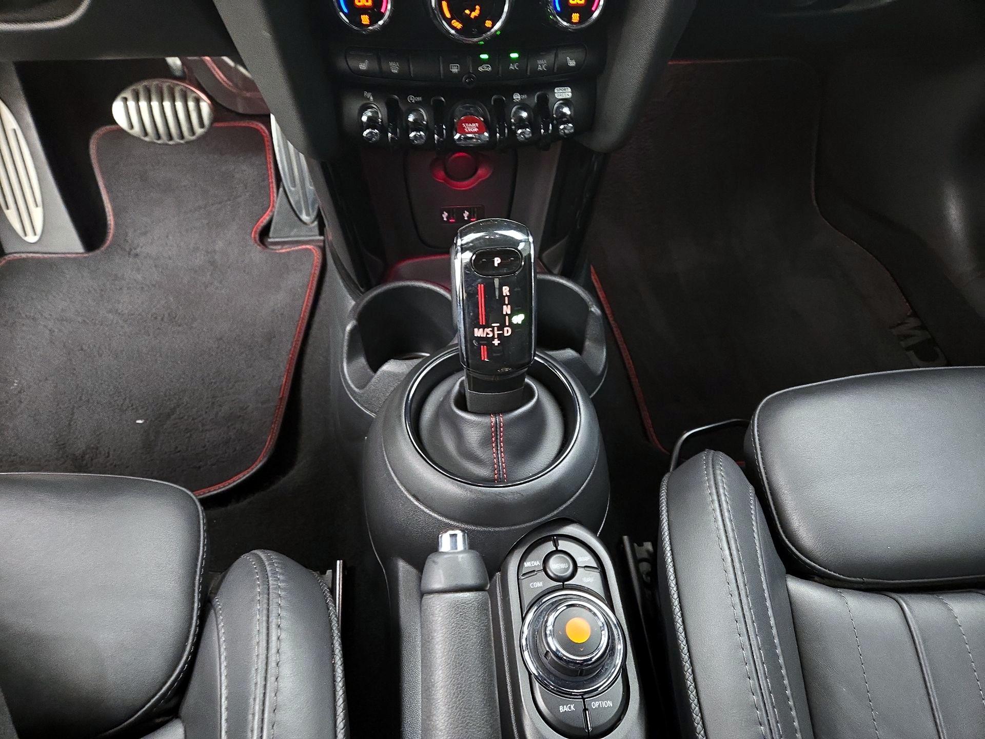 Thumbnail: 2020 MINI Cooper - 17