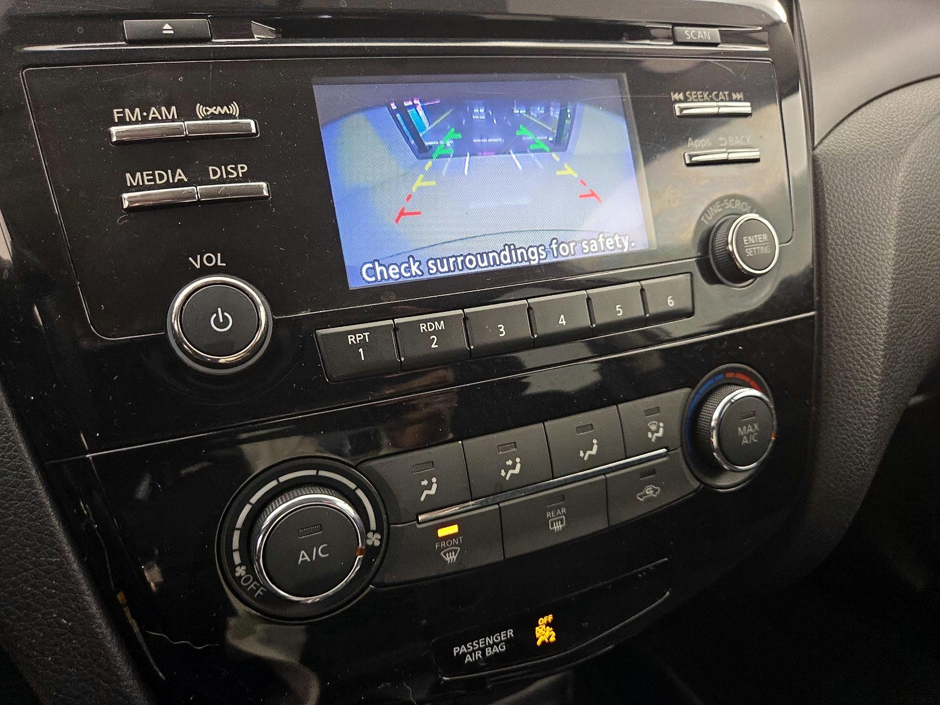 Thumbnail: 2016 Nissan Rogue - 14