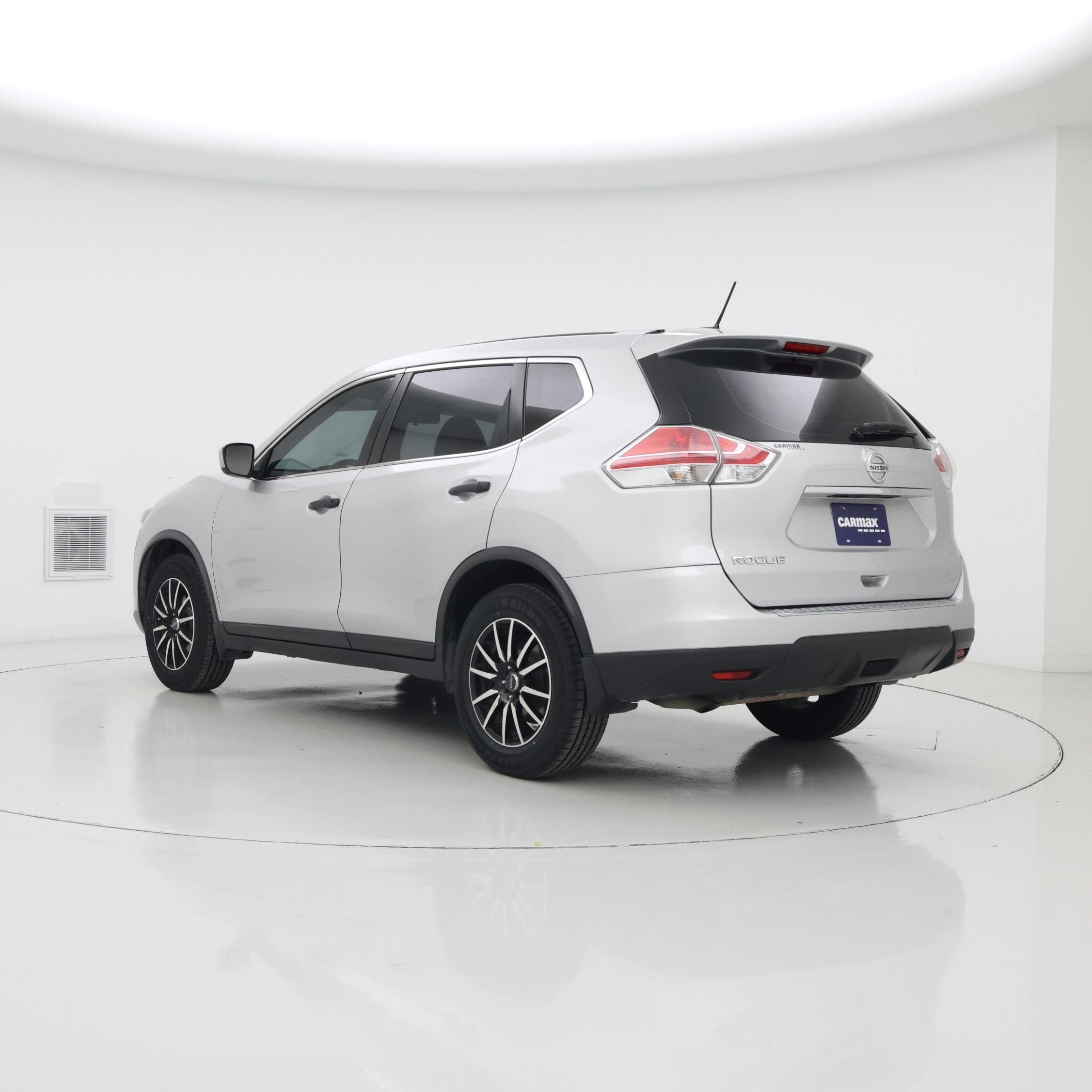 Thumbnail: 2016 Nissan Rogue - 2