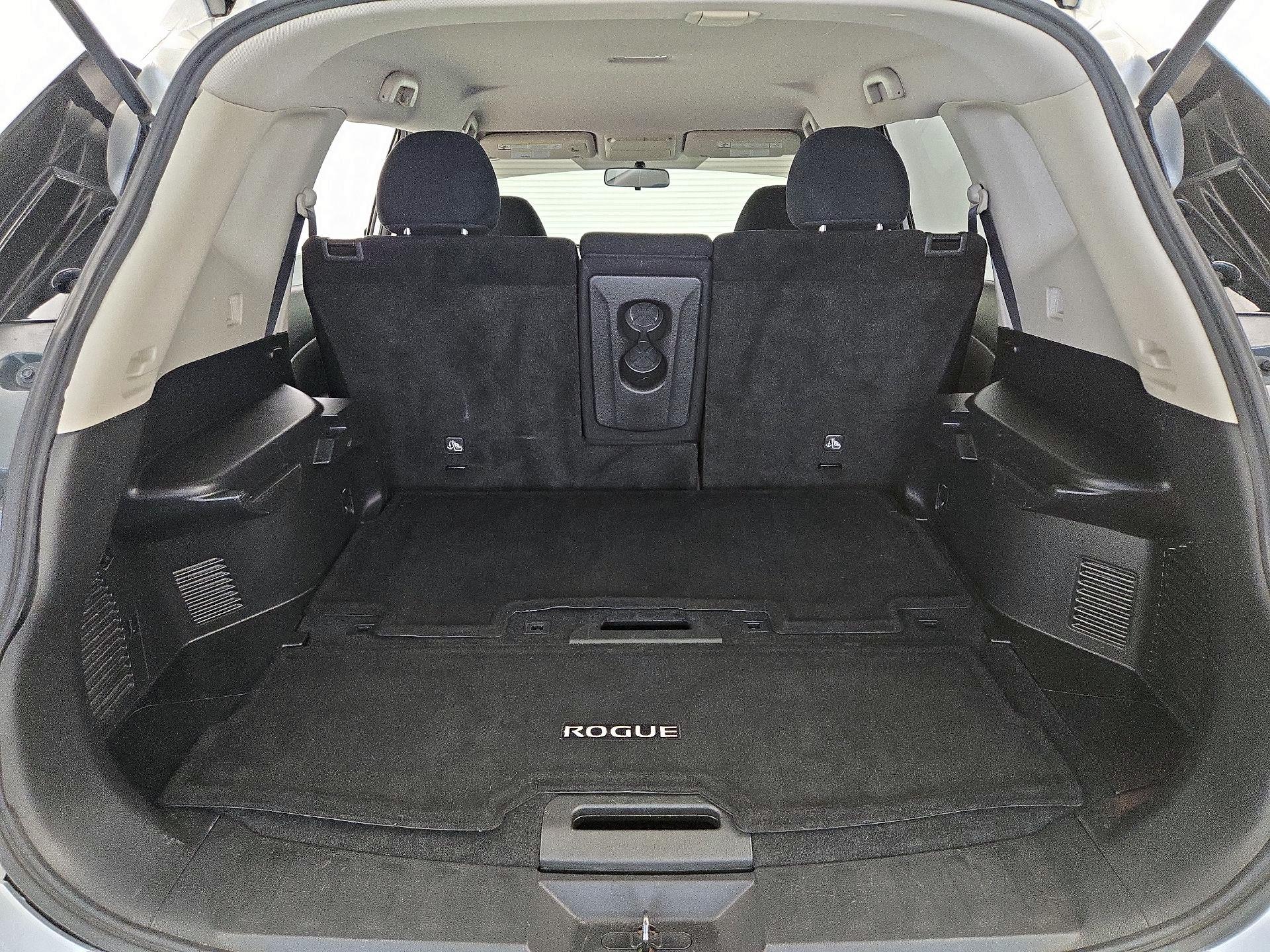 Thumbnail: 2016 Nissan Rogue - 20