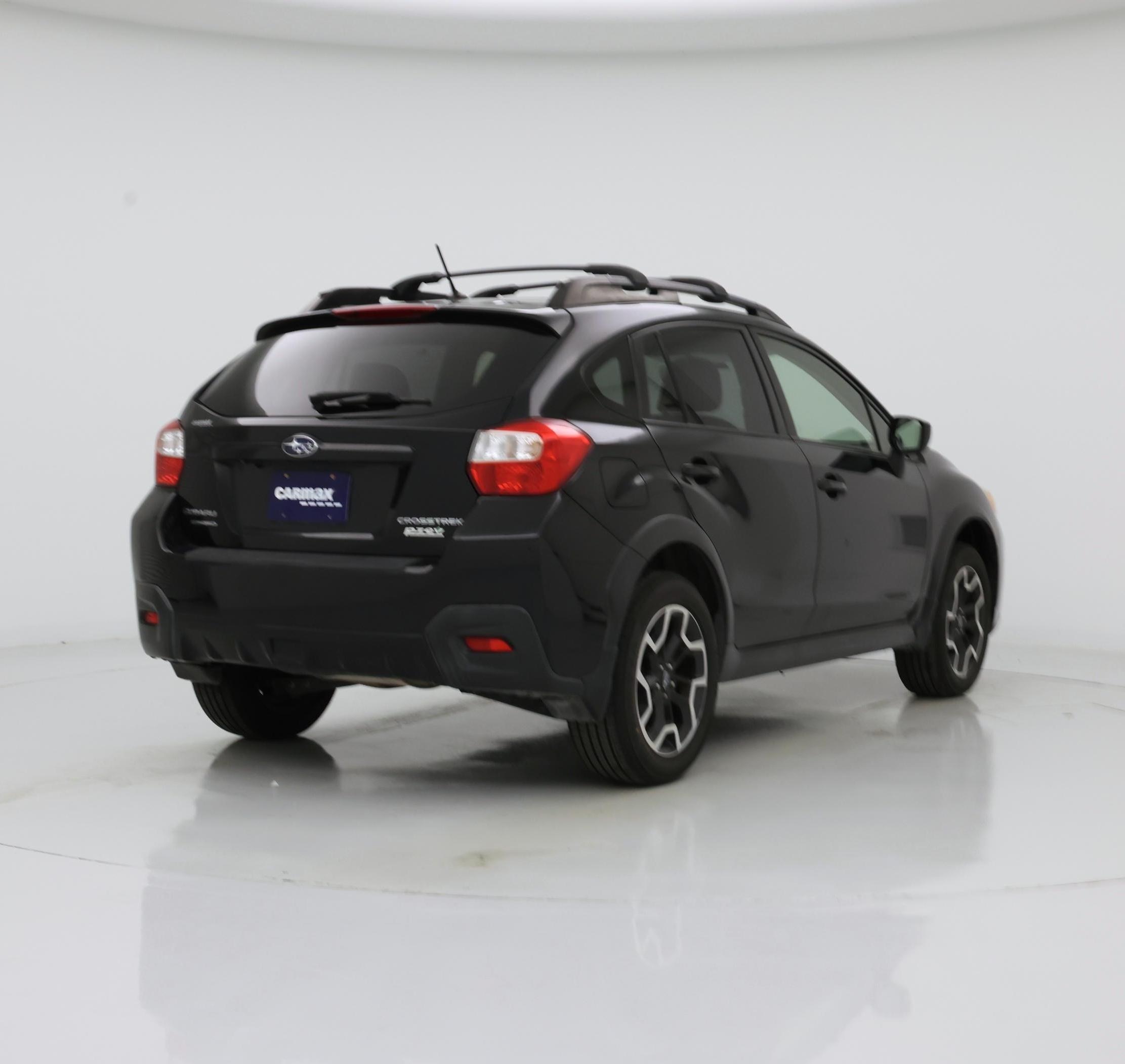 Thumbnail: 2017 Subaru Crosstrek - 8