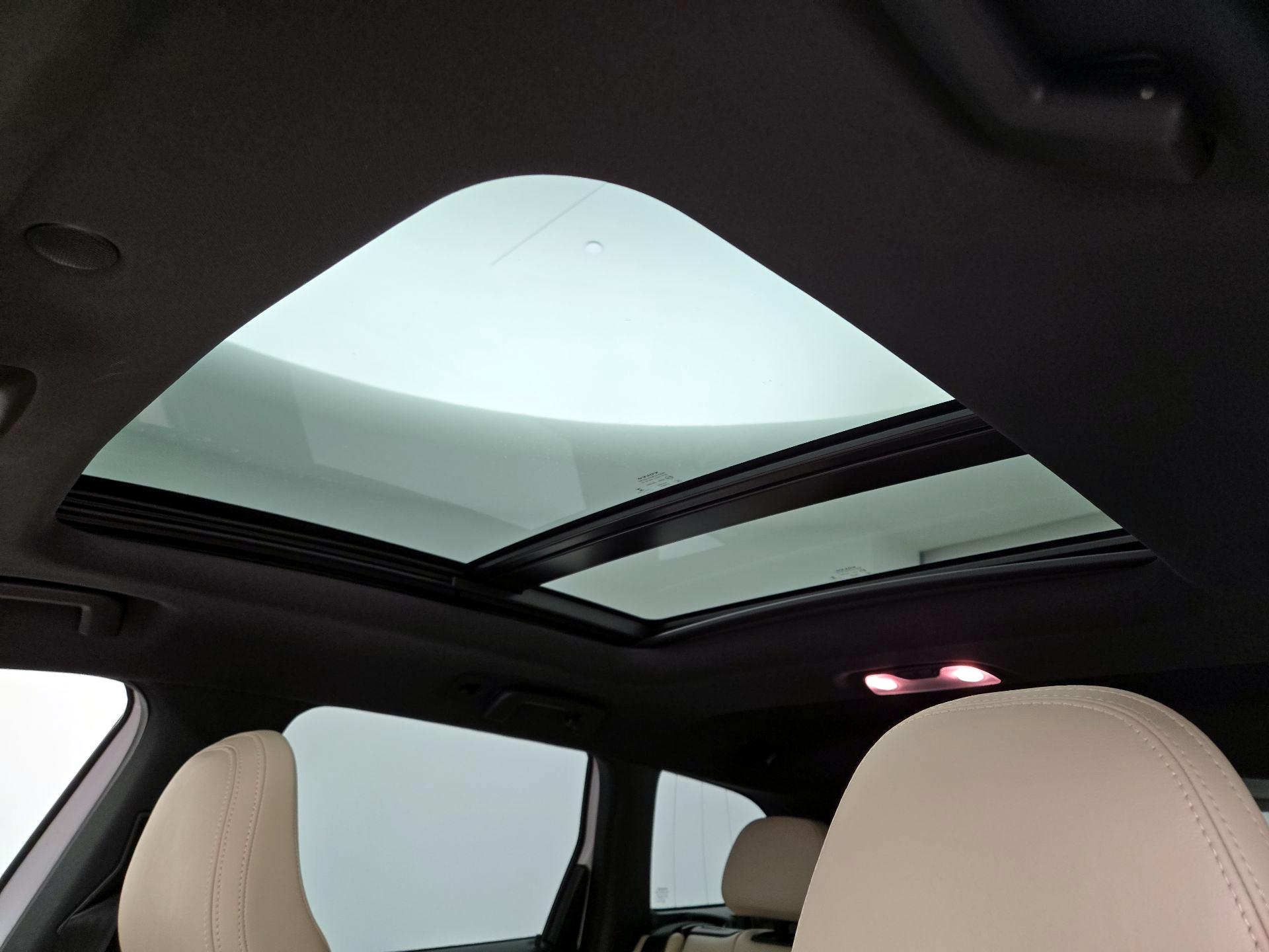Thumbnail: 2016 Volvo XC60 - 20