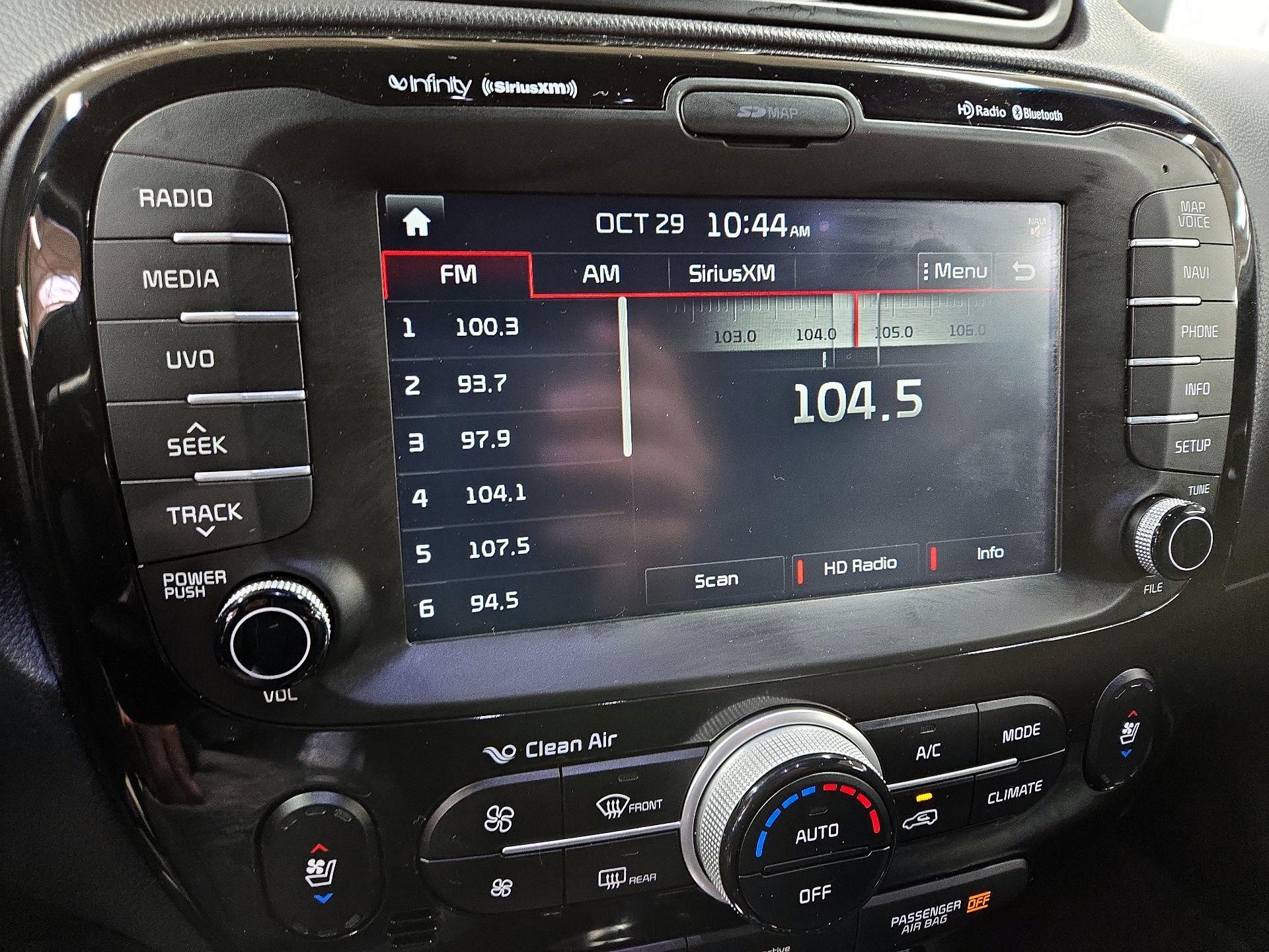 Thumbnail: 2014 Kia Soul - 16